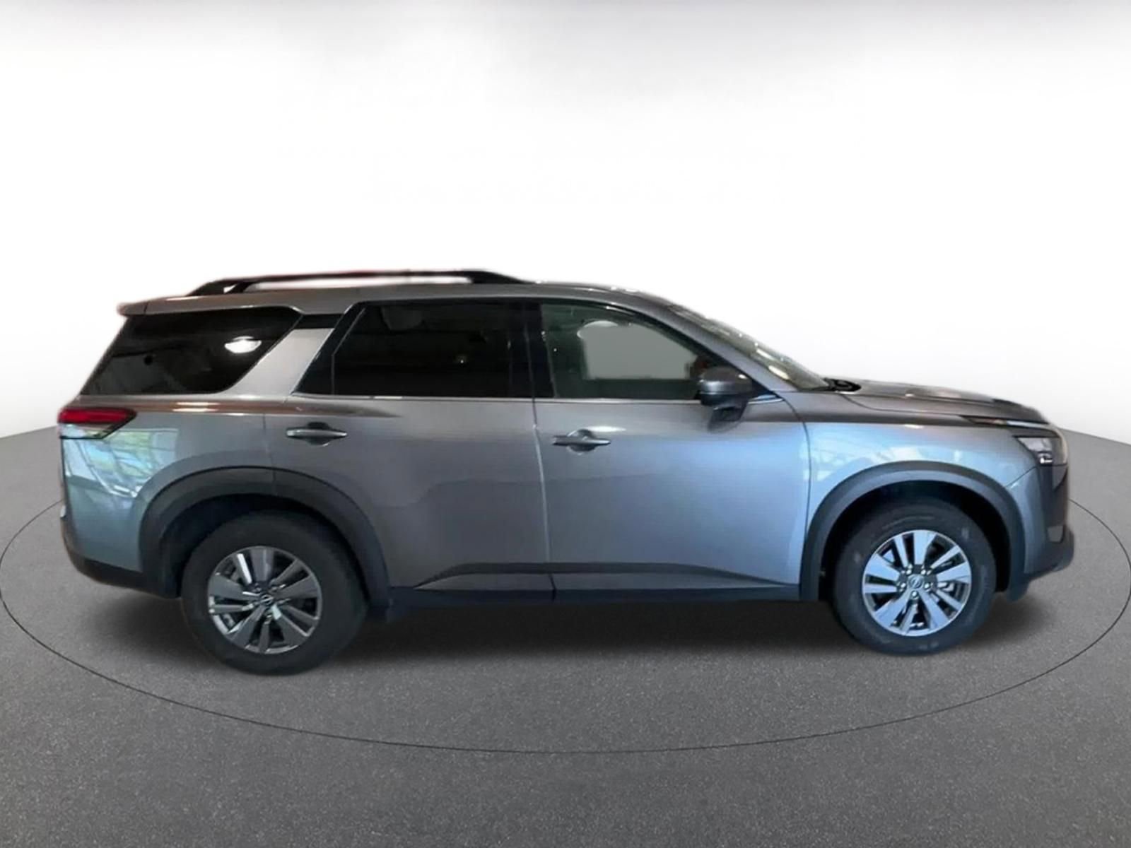 Thumbnail: 2025 Nissan Pathfinder - 15