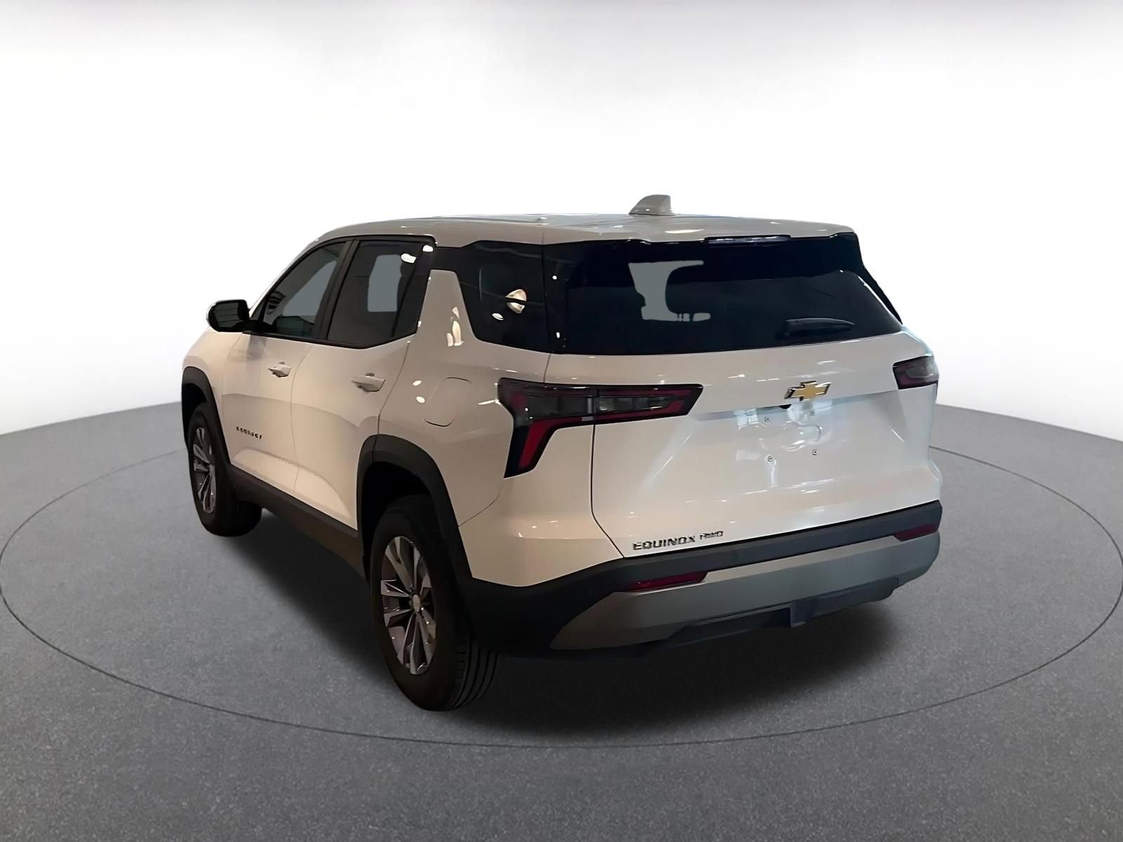 Thumbnail: 2025 Chevrolet Equinox - 11