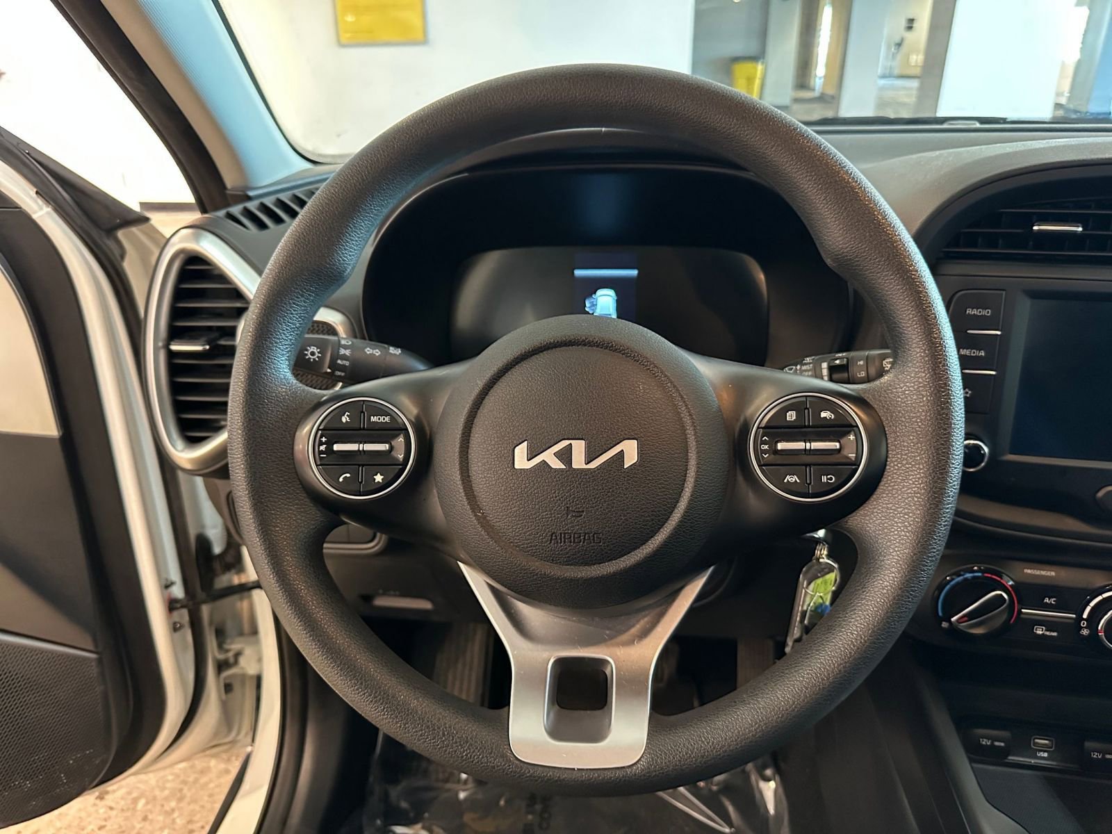 Thumbnail: 2025 Kia Soul - 27