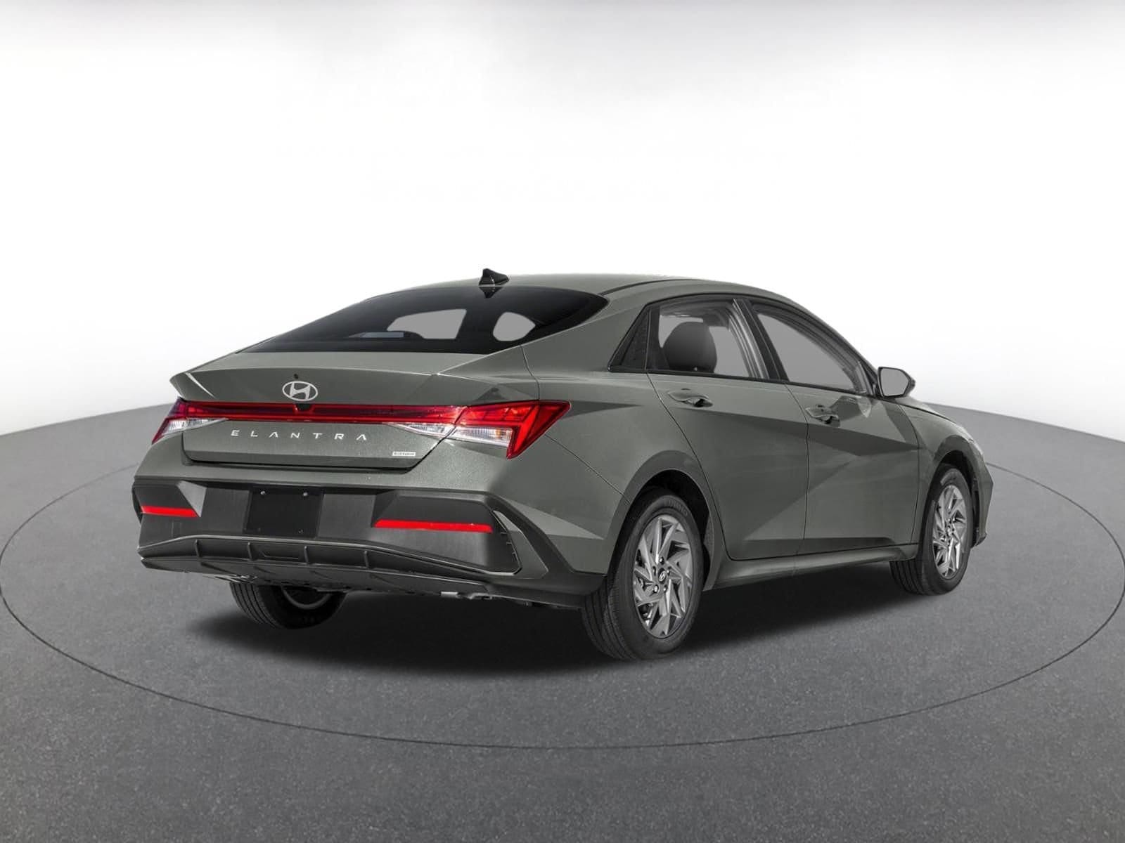 Thumbnail: 2026 Hyundai Elantra - 2