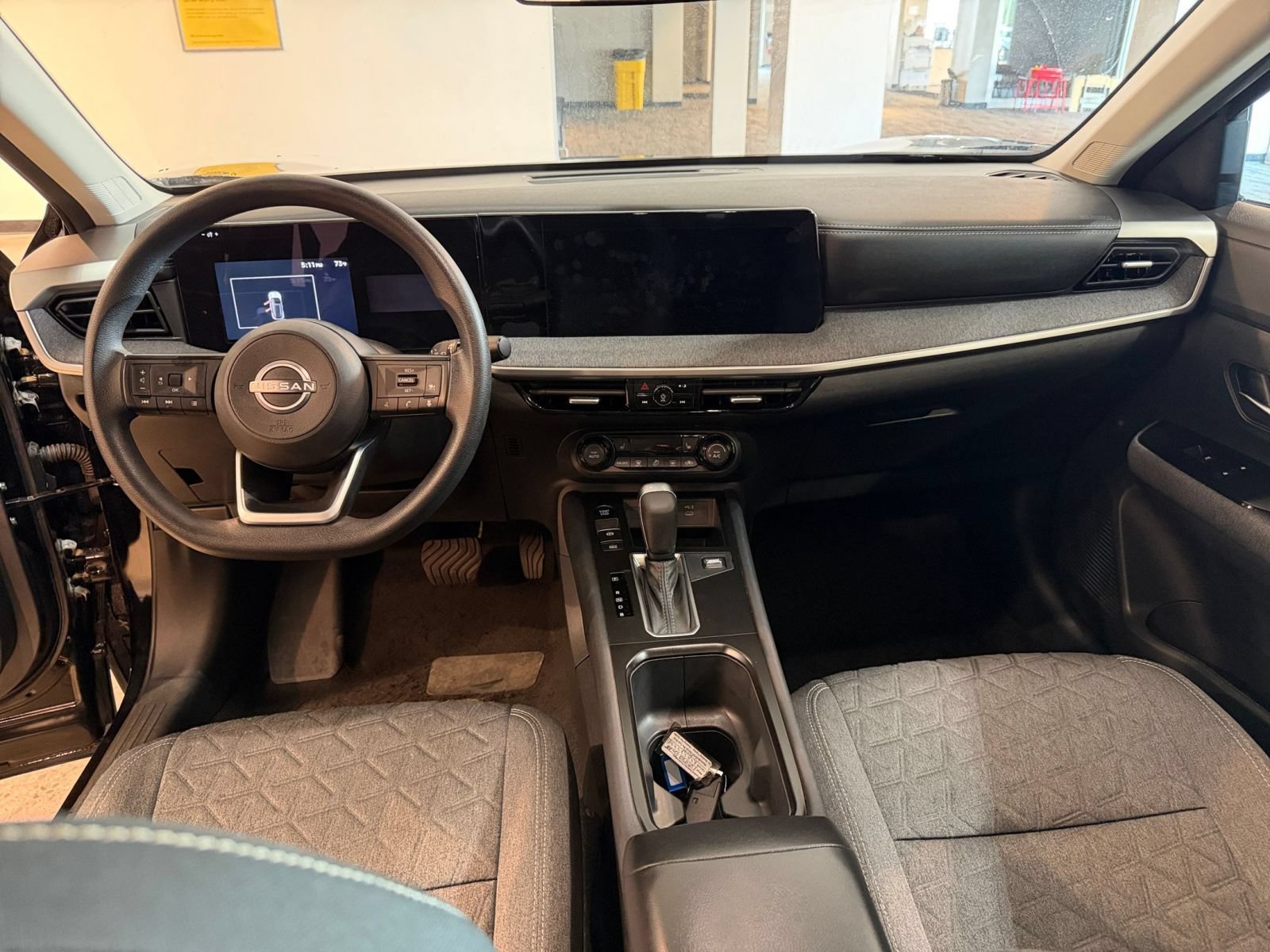 Thumbnail: 2026 Nissan Kicks - 32