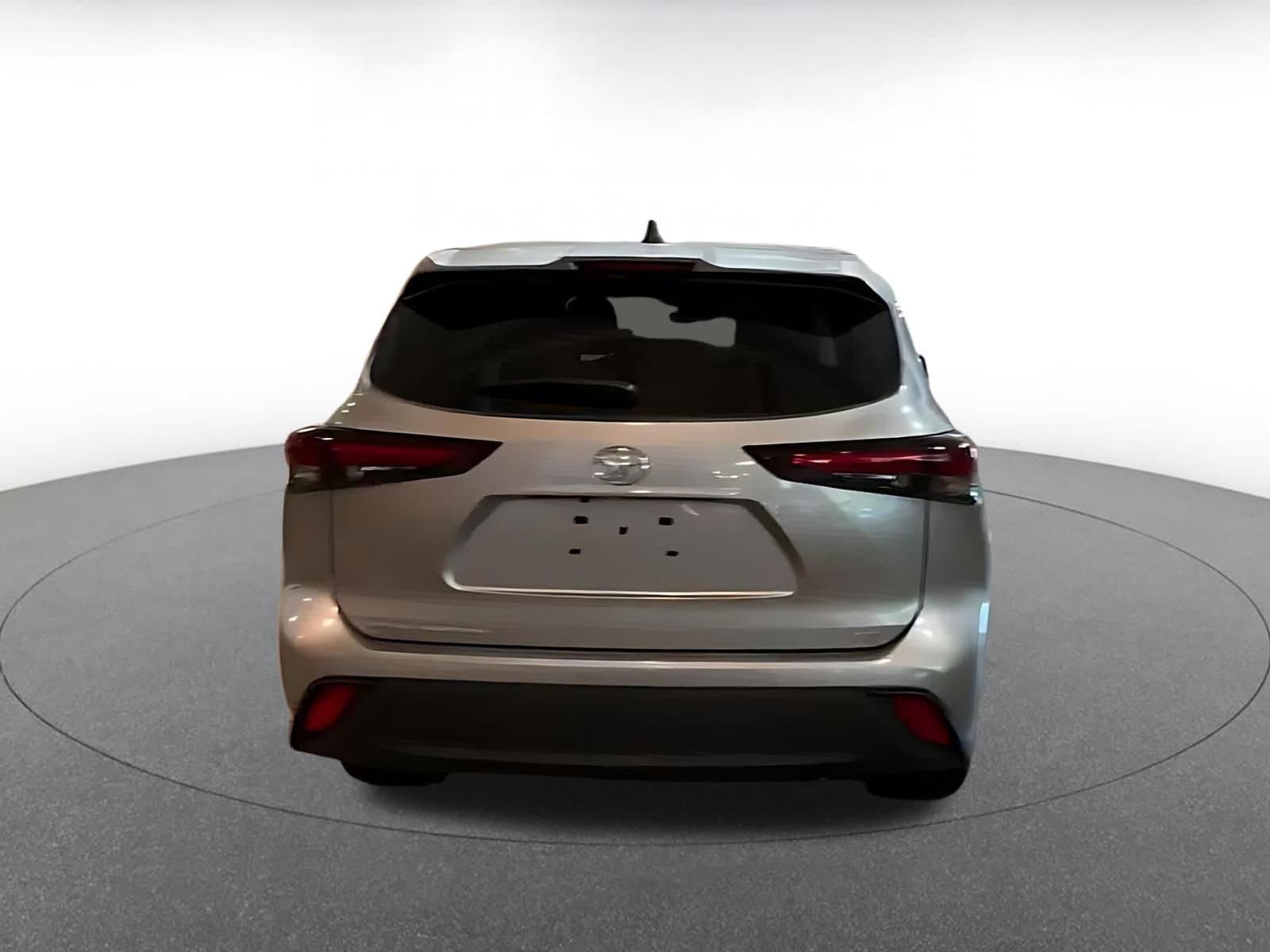 Thumbnail: 2025 Toyota Highlander - 9