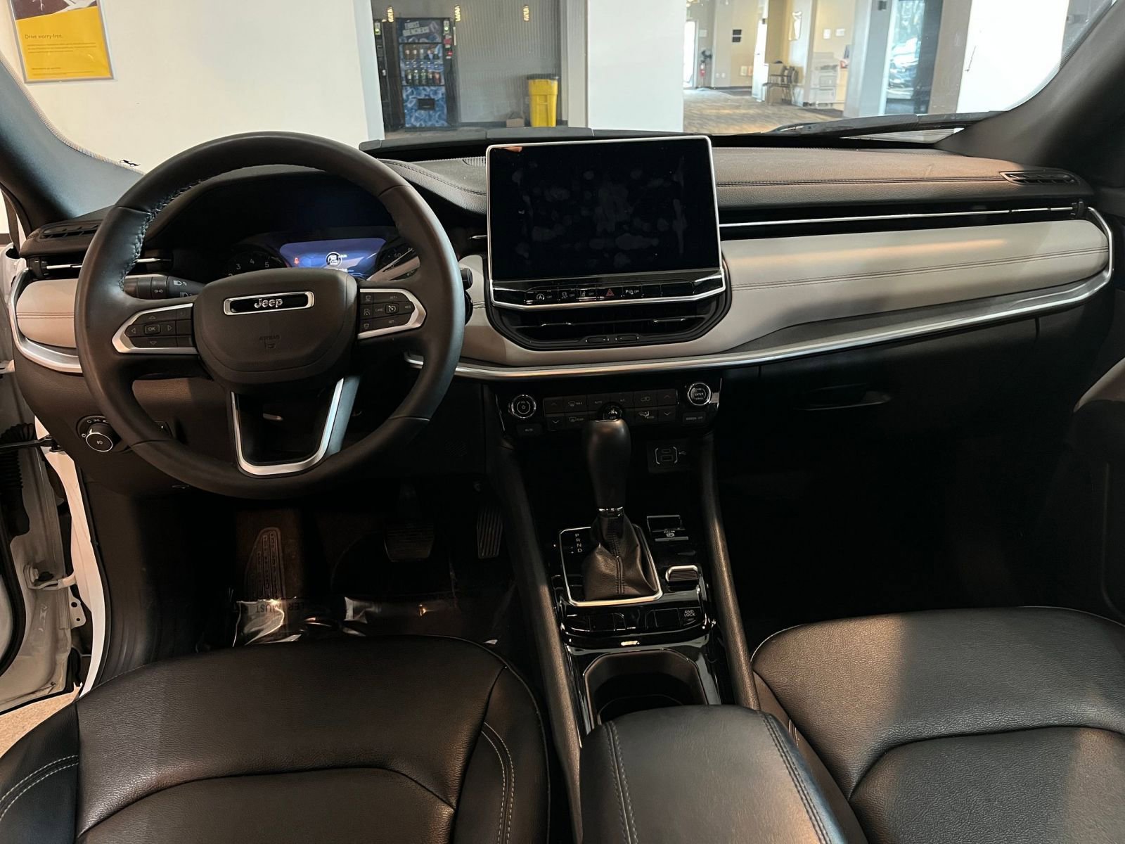 Thumbnail: 2025 Jeep Compass - 33