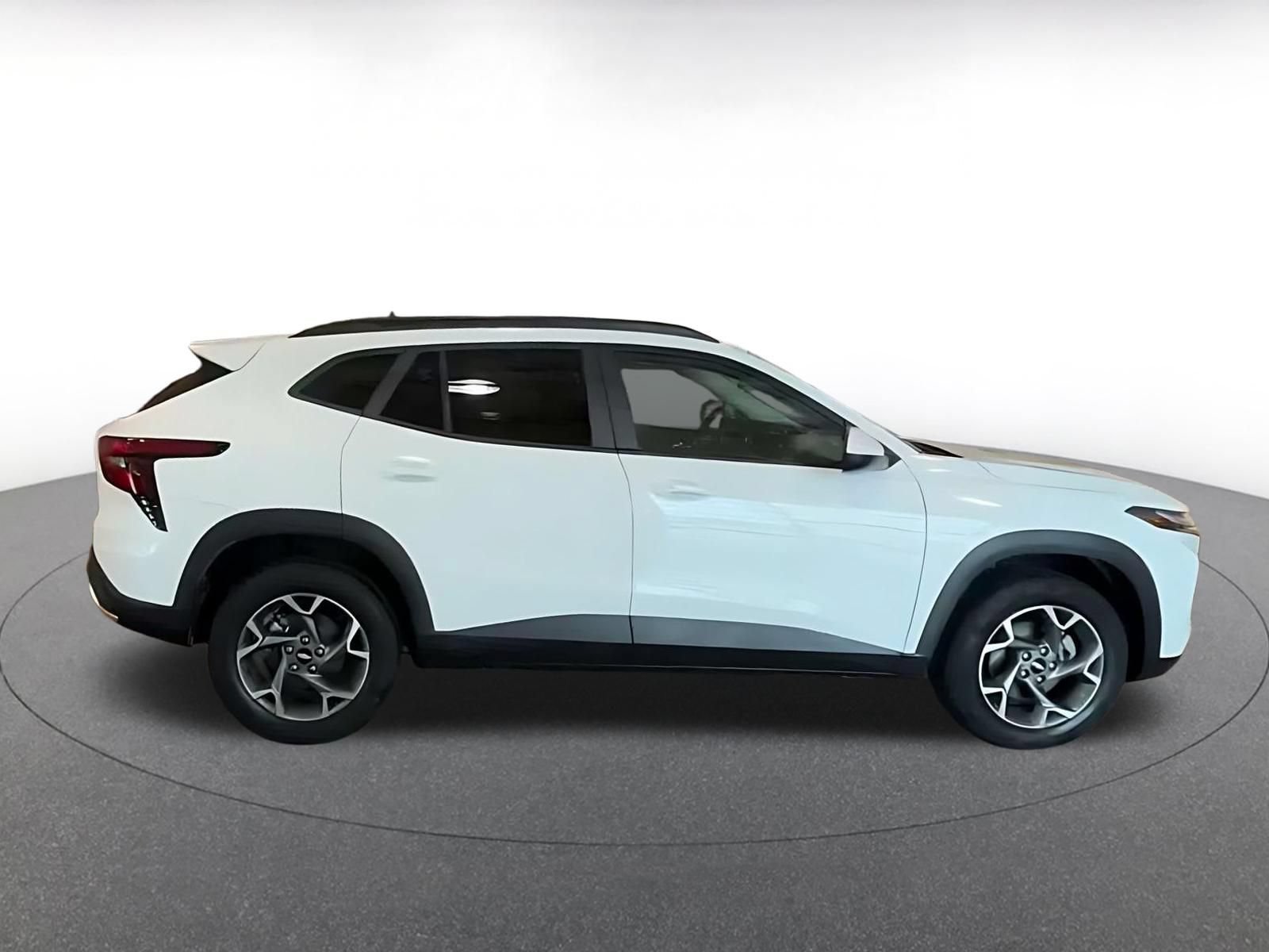 Thumbnail: 2025 Chevrolet Trax - 16