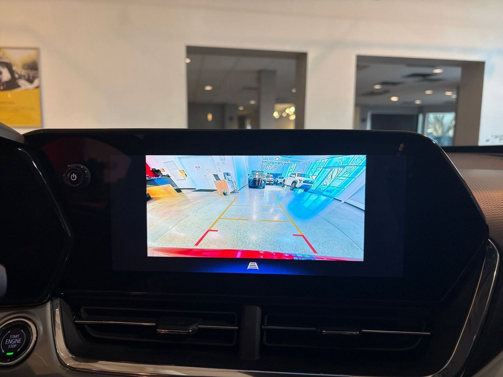 Thumbnail: 2025 Chevrolet Trax - 17