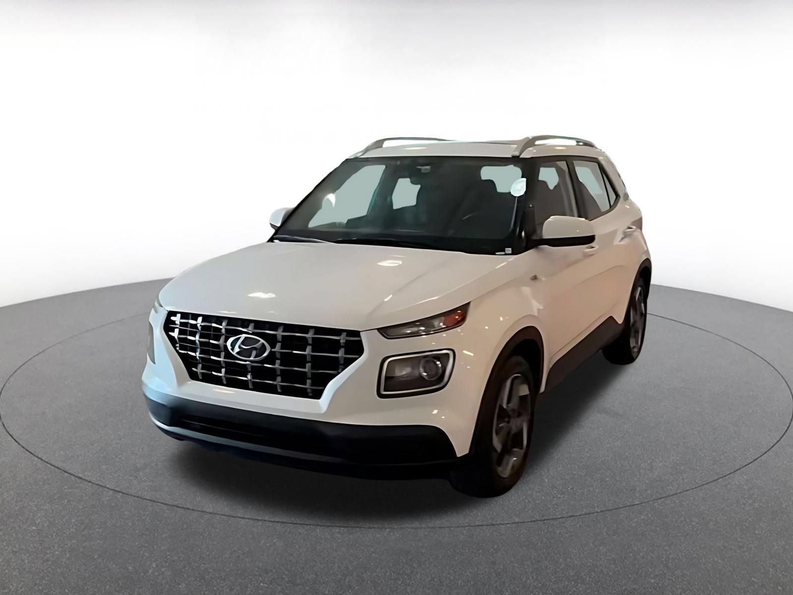 Thumbnail: 2026 Hyundai Venue - 4
