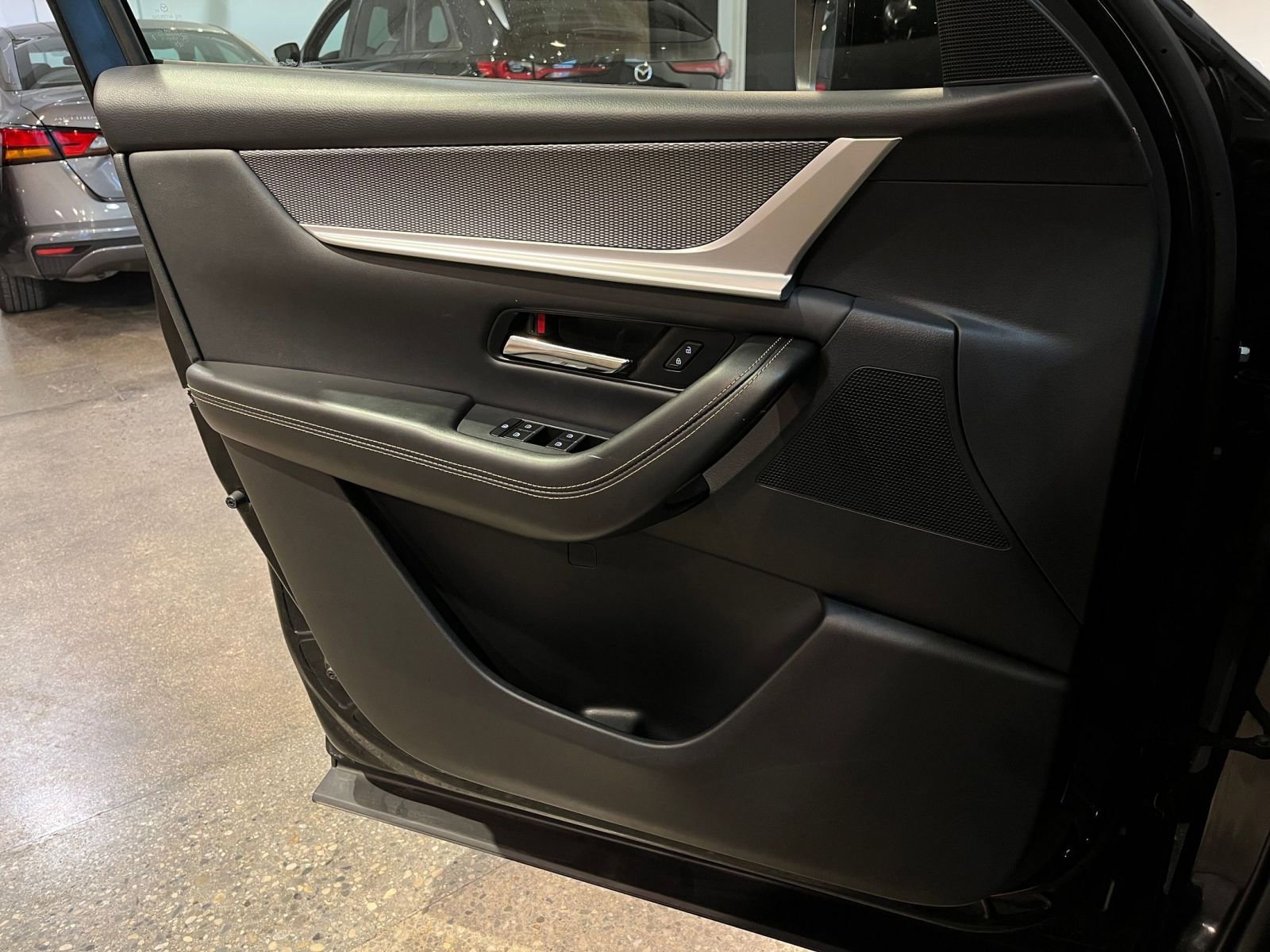 Thumbnail: 2025 Mazda CX-90 - 20