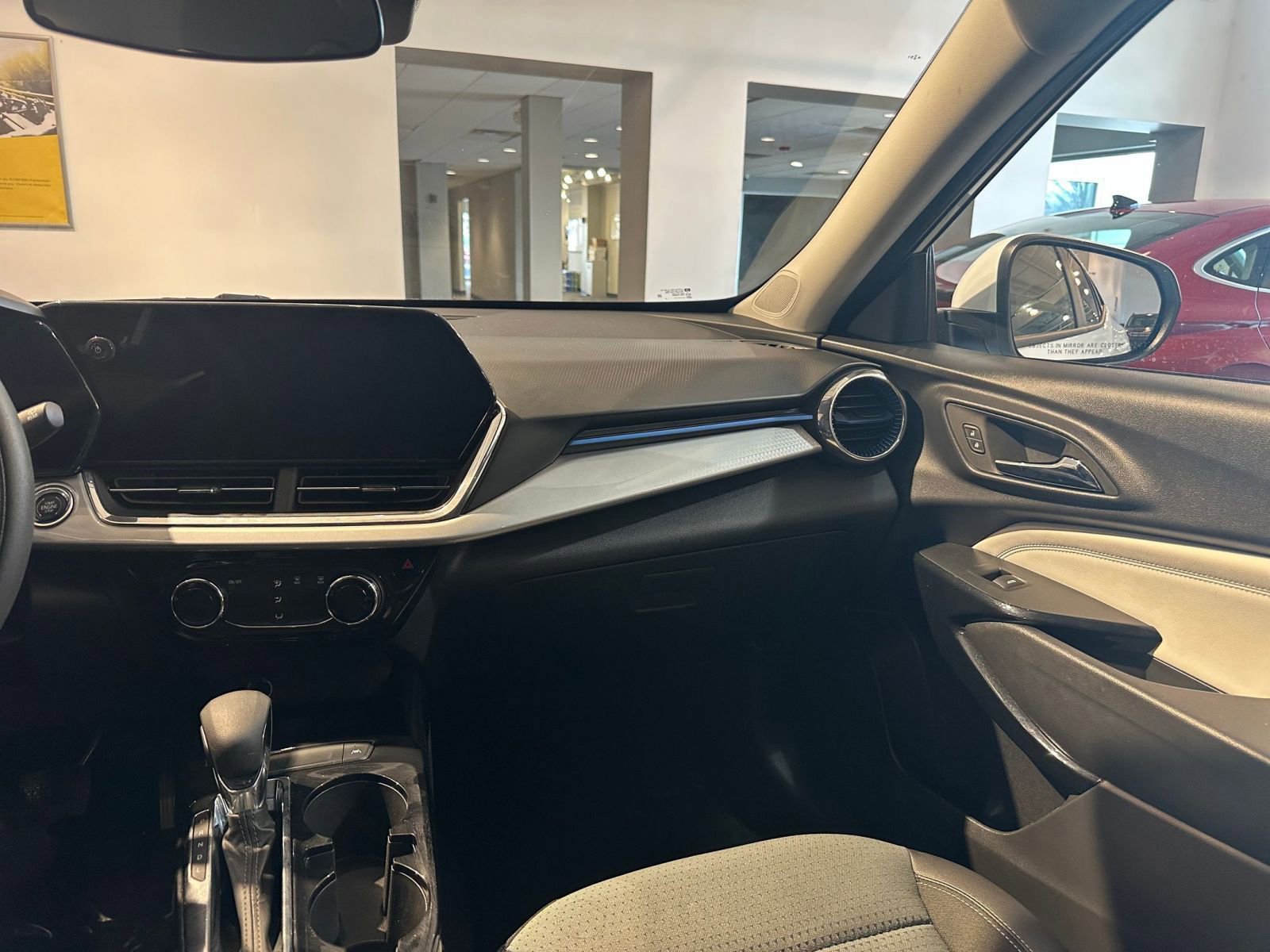 Thumbnail: 2025 Chevrolet Trax - 35