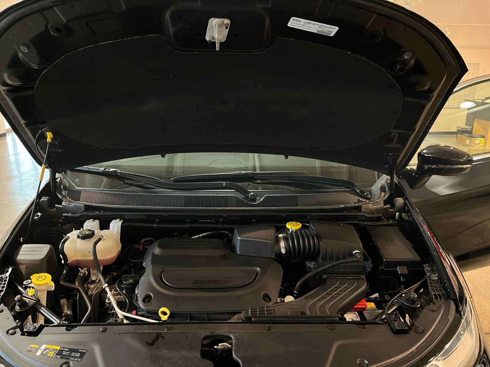 Thumbnail: 2025 Chrysler Pacifica - 34