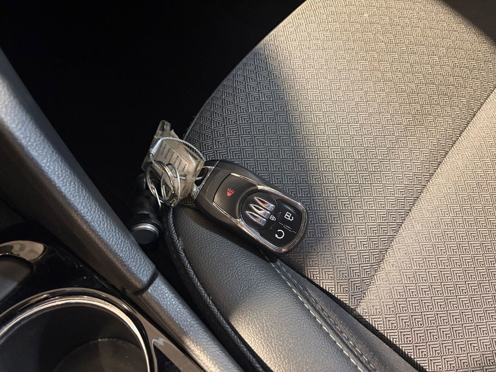 Thumbnail: 2025 Buick Encore GX - 22