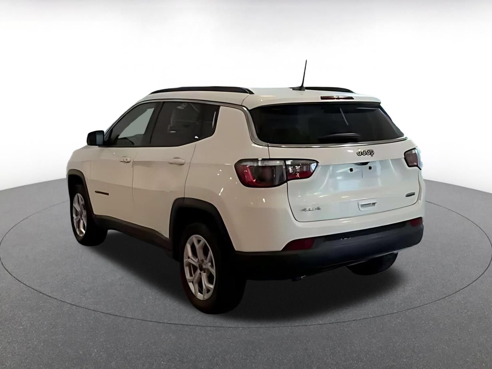 Thumbnail: 2025 Jeep Compass - 10