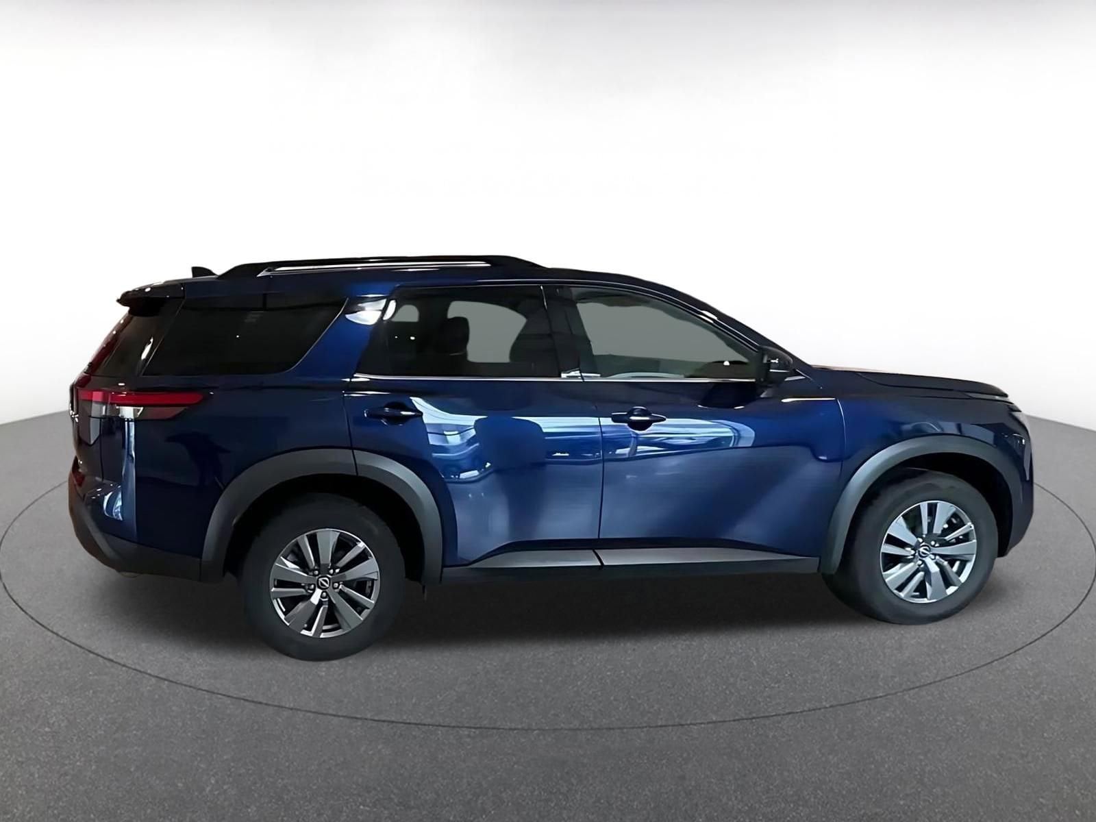Thumbnail: 2025 Nissan Pathfinder - 14