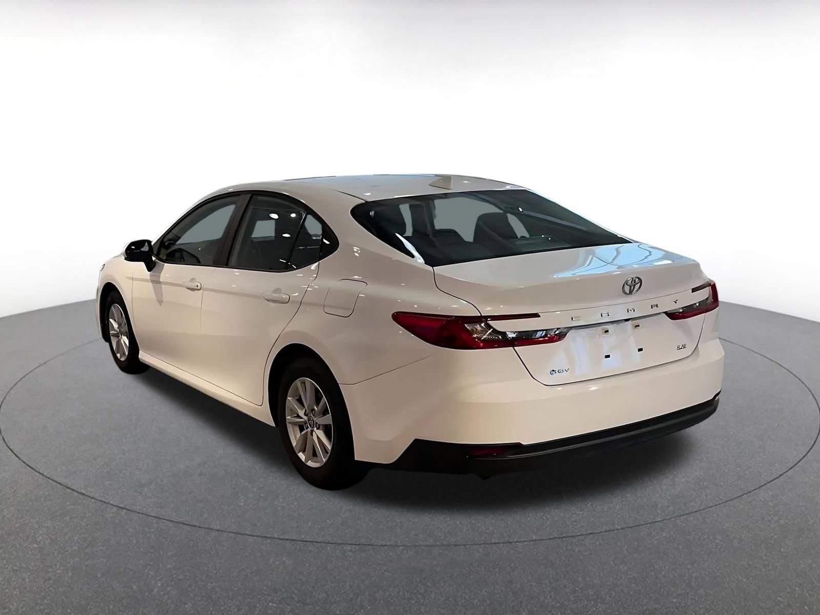 Thumbnail: 2025 Toyota Camry - 11