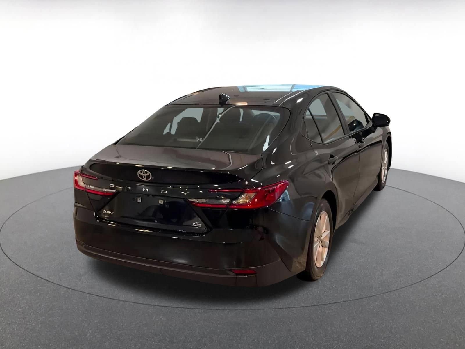 Thumbnail: 2025 Toyota Camry - 14