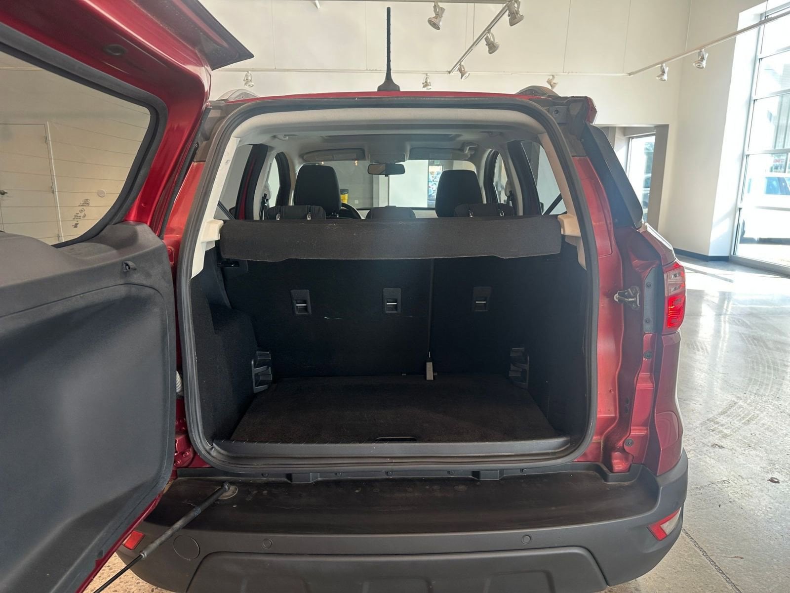 Thumbnail: 2019 Ford EcoSport - 31