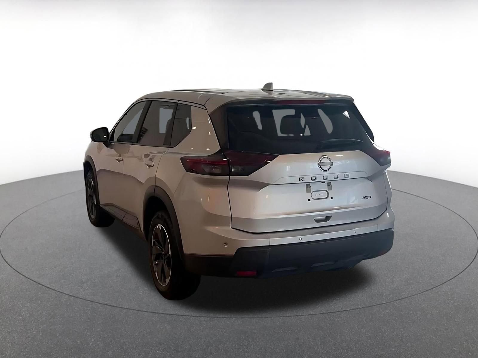 Thumbnail: 2025 Nissan Rogue - 11