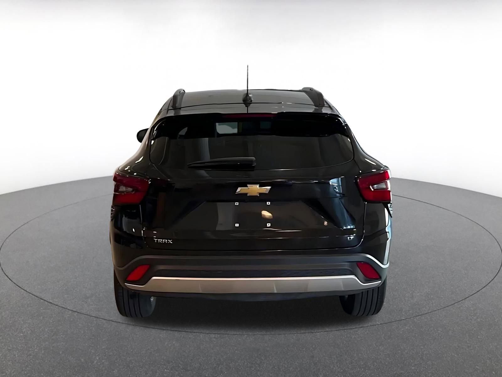 Thumbnail: 2025 Chevrolet Trax - 12