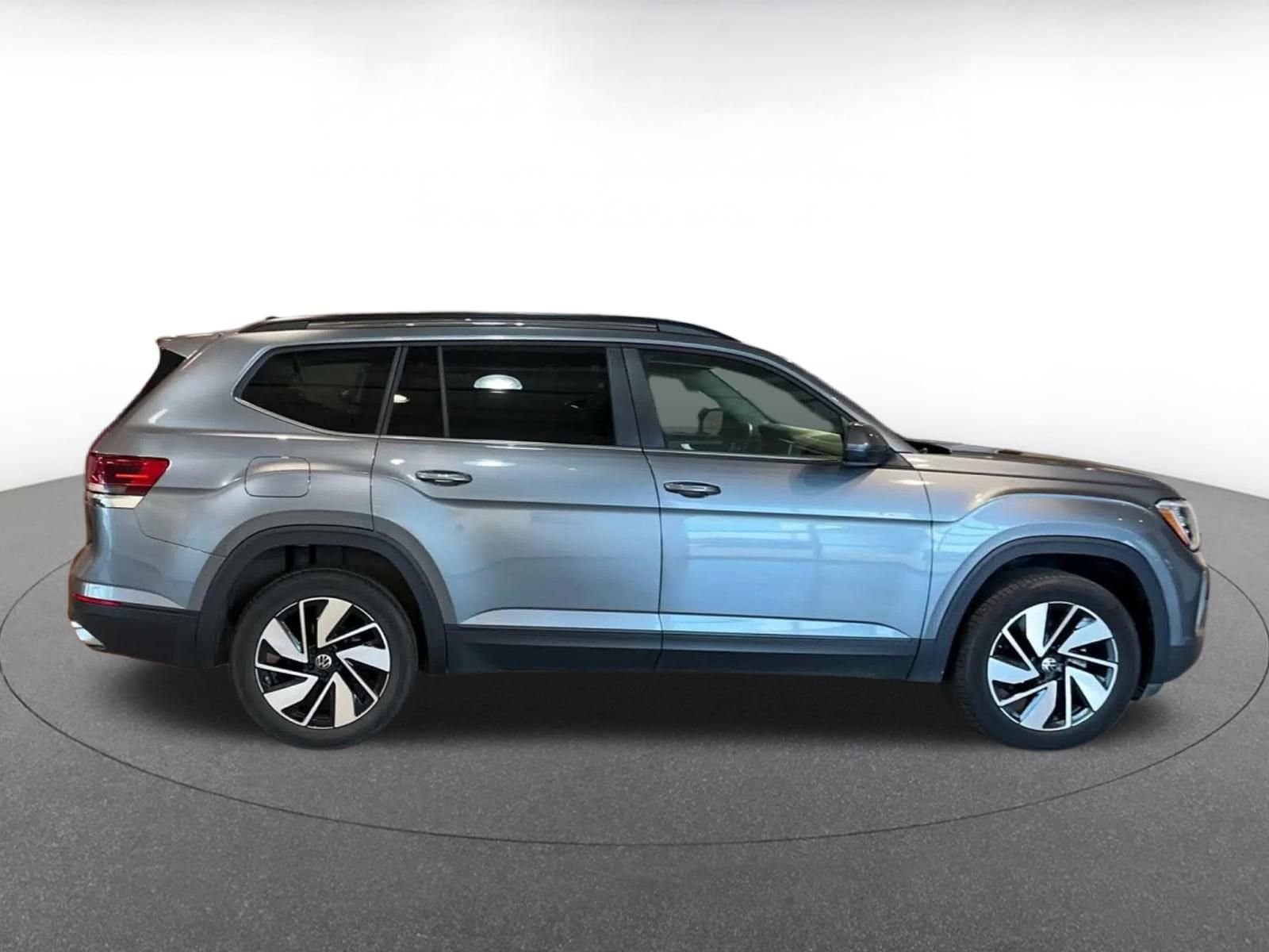 Thumbnail: 2025 Volkswagen Atlas - 16