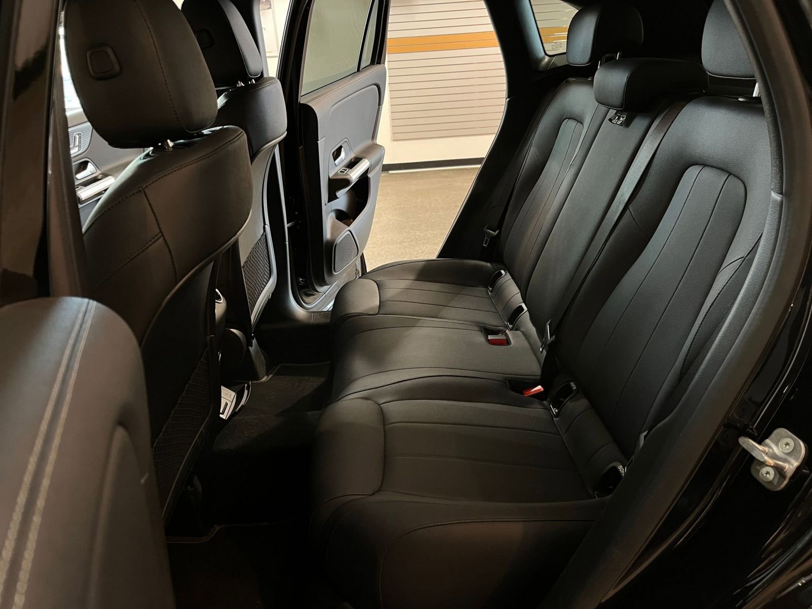 Thumbnail: 2025 Mercedes-Benz GLA - 27