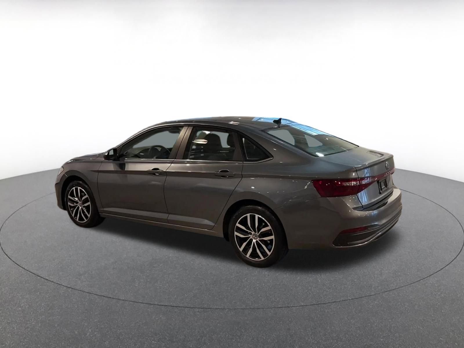 Thumbnail: 2025 Volkswagen Jetta - 10