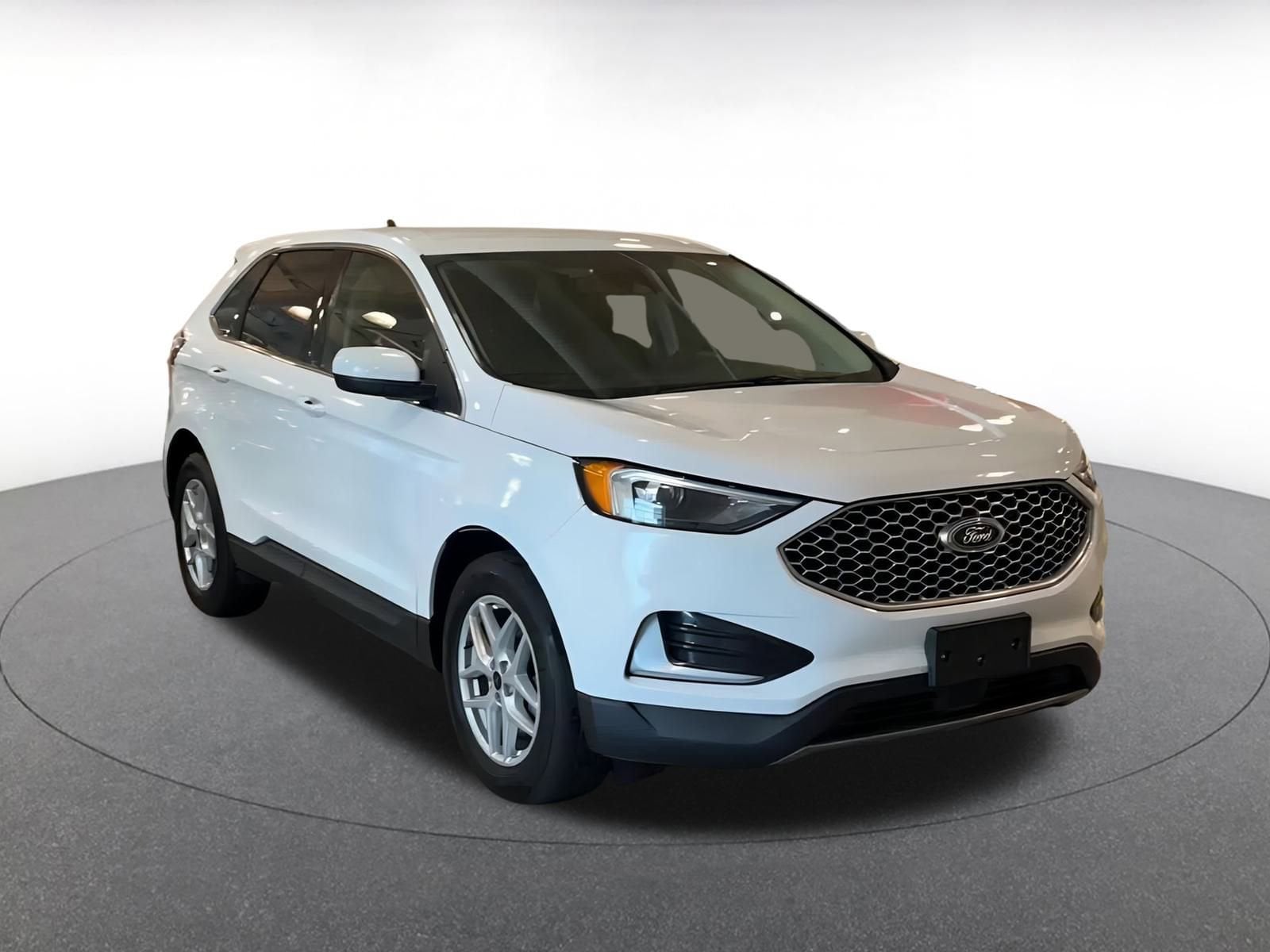 Thumbnail: 2024 Ford Edge - 3