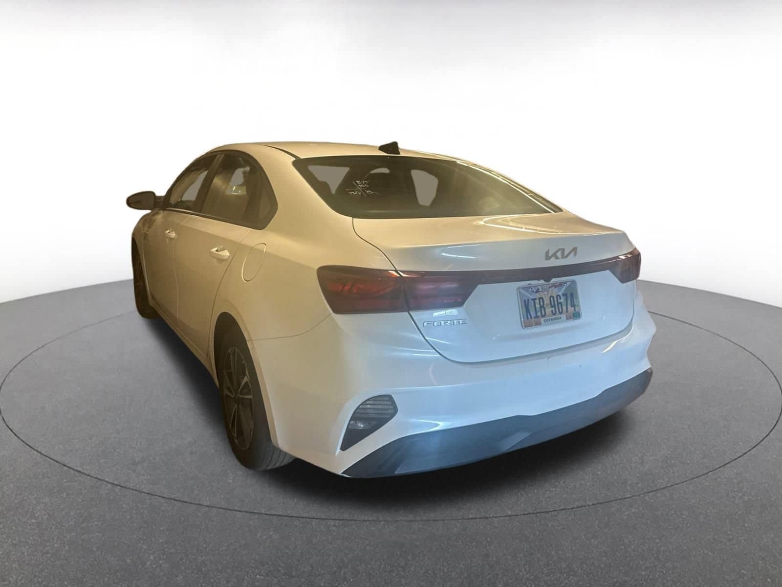 Thumbnail: 2024 Kia Forte - 3