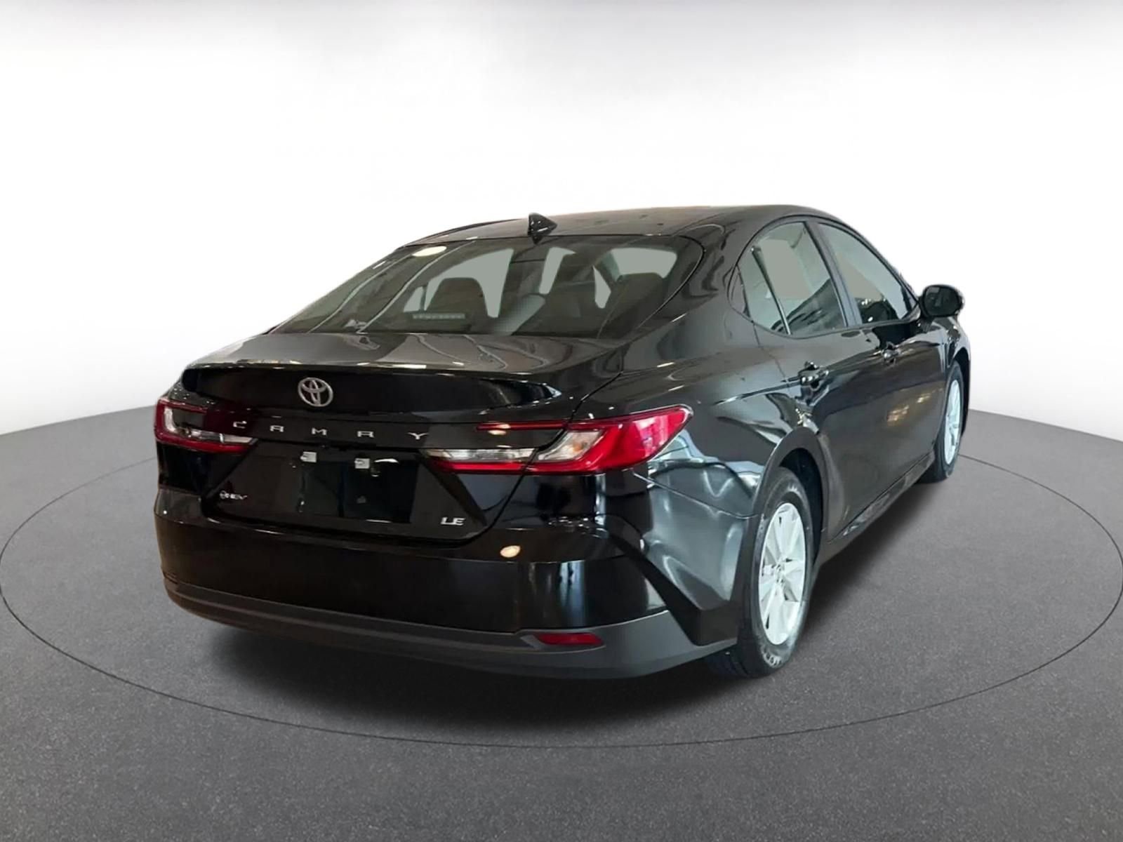 Thumbnail: 2025 Toyota Camry - 14