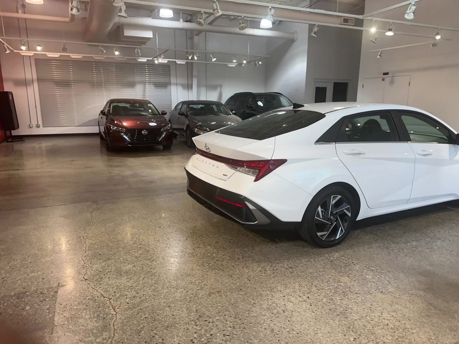 Thumbnail: 2025 Hyundai Elantra - 15