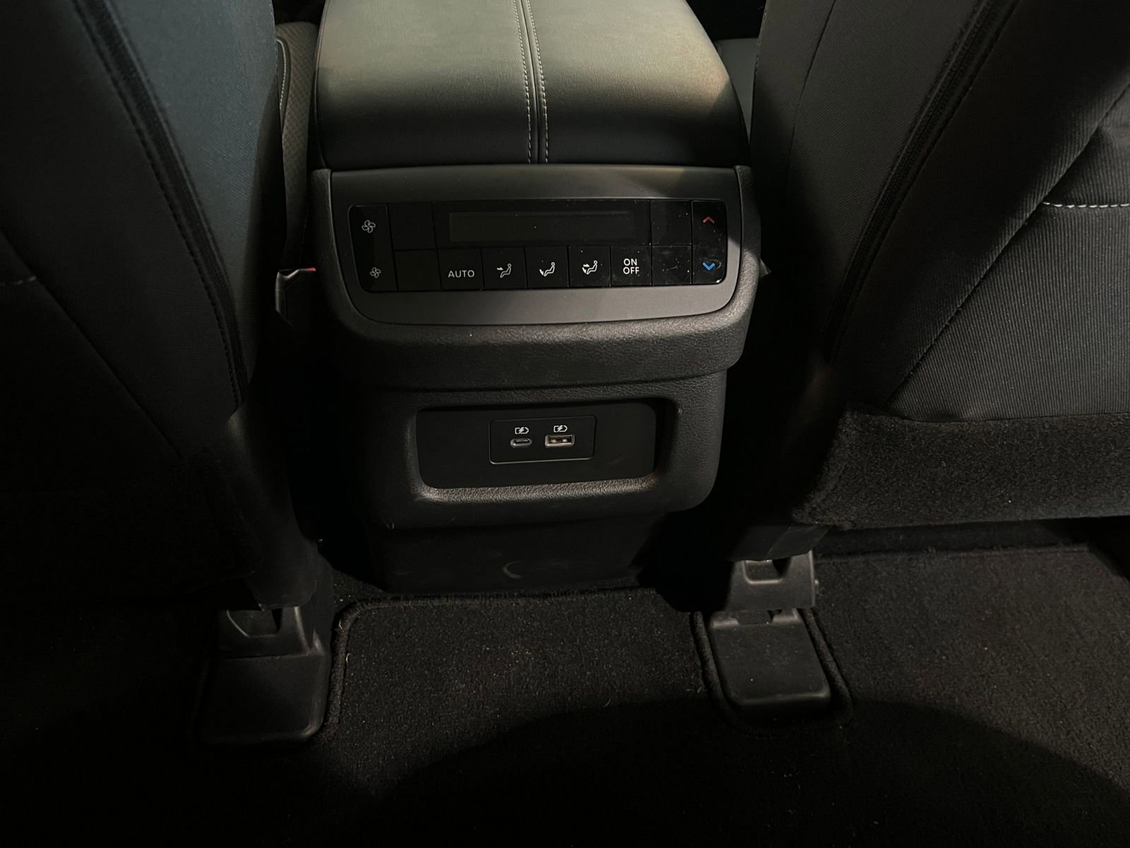 Thumbnail: 2025 Nissan Pathfinder - 24