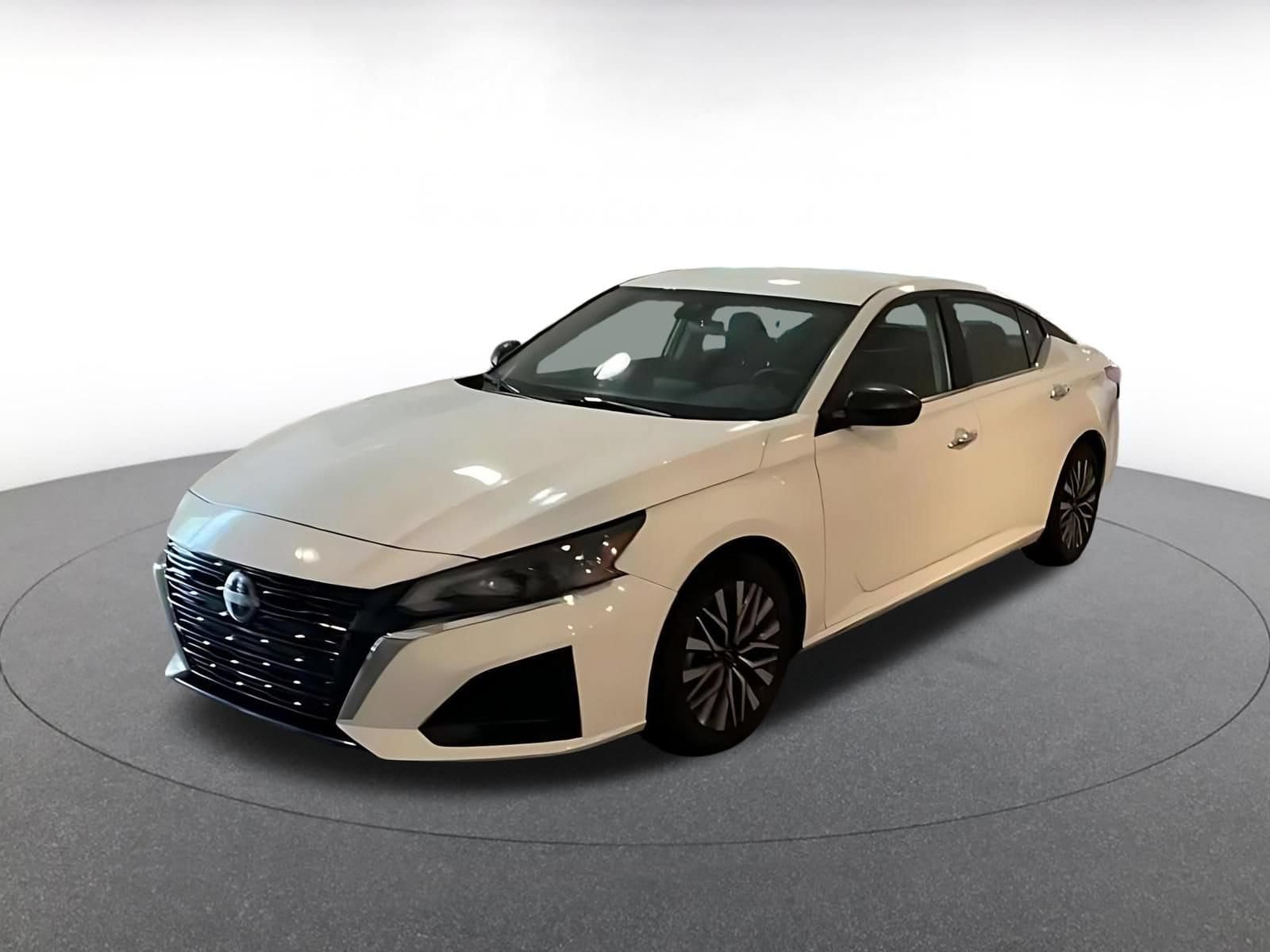 Thumbnail: 2025 Nissan Altima - 6