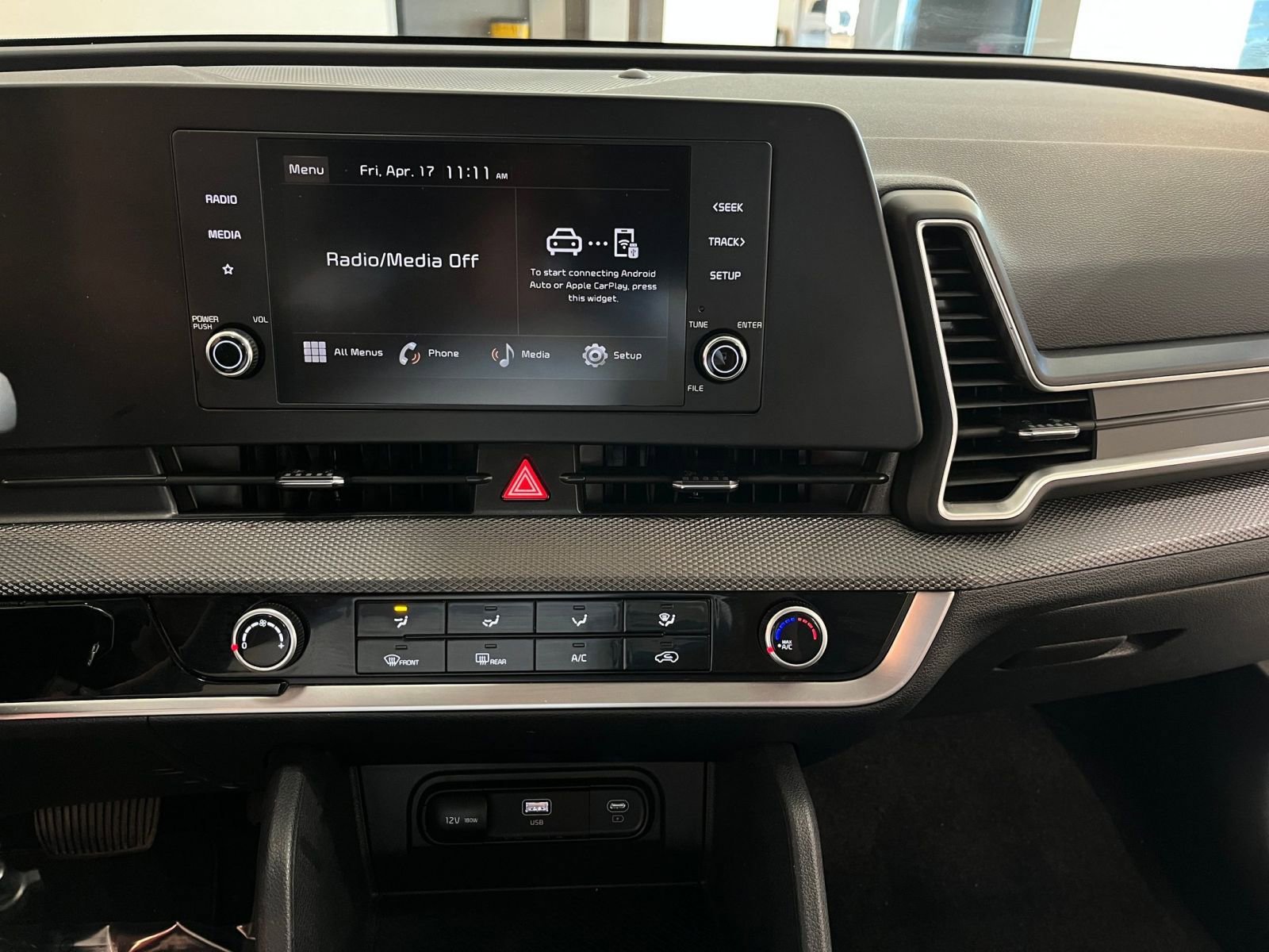 Thumbnail: 2025 Kia Sportage - 17