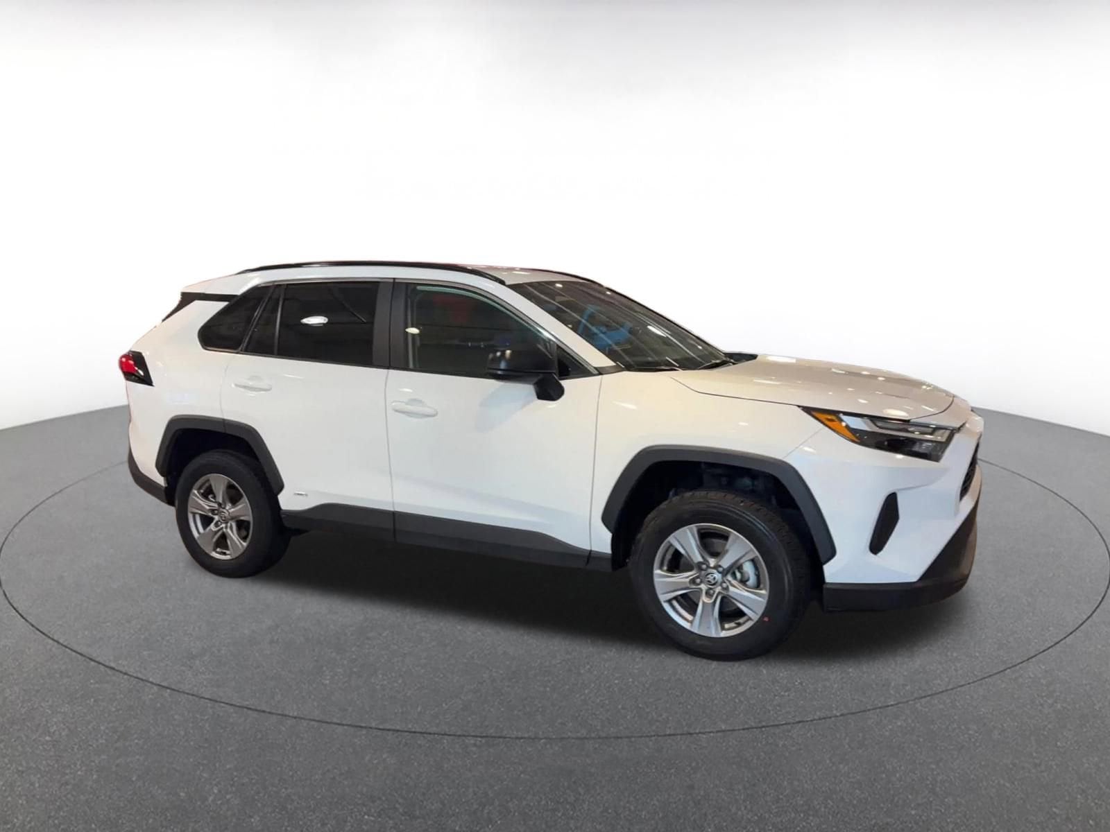 Thumbnail: 2025 Toyota RAV4 - 2
