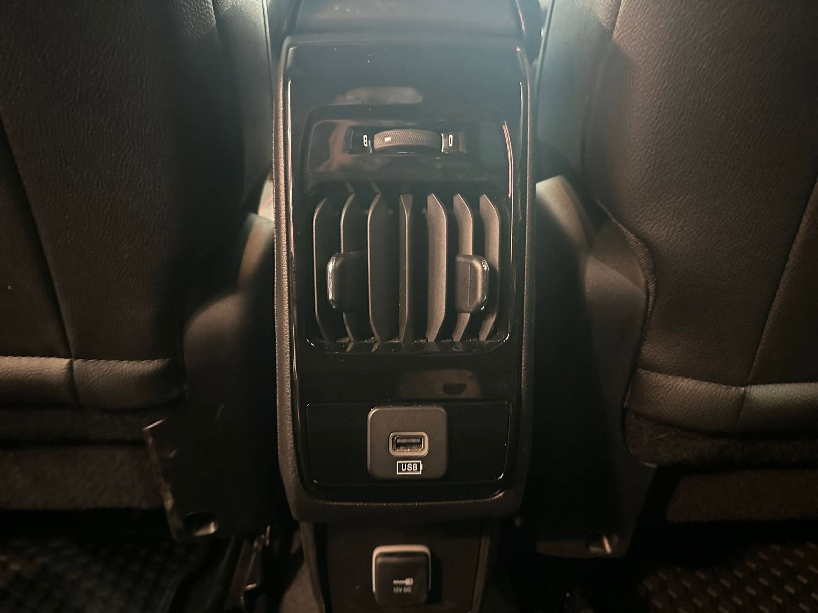 Thumbnail: 2025 Jeep Compass - 23