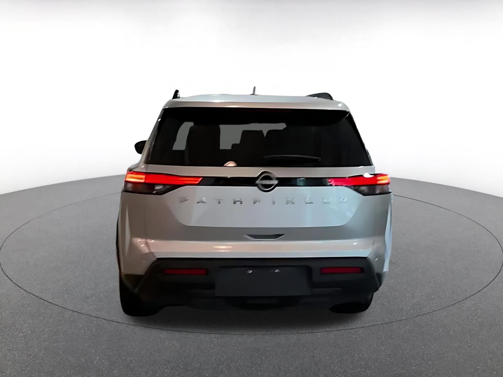 Thumbnail: 2025 Nissan Pathfinder - 12