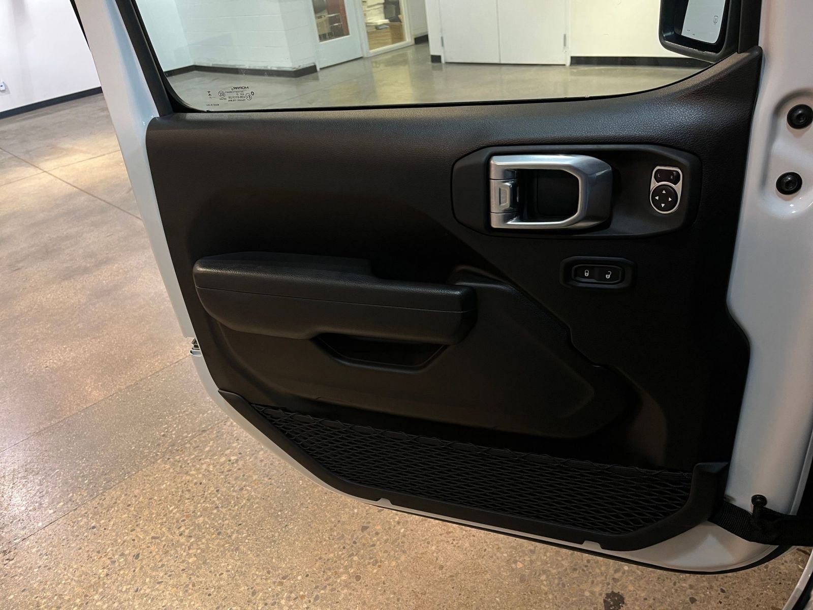 Thumbnail: 2025 Jeep Wrangler - 18