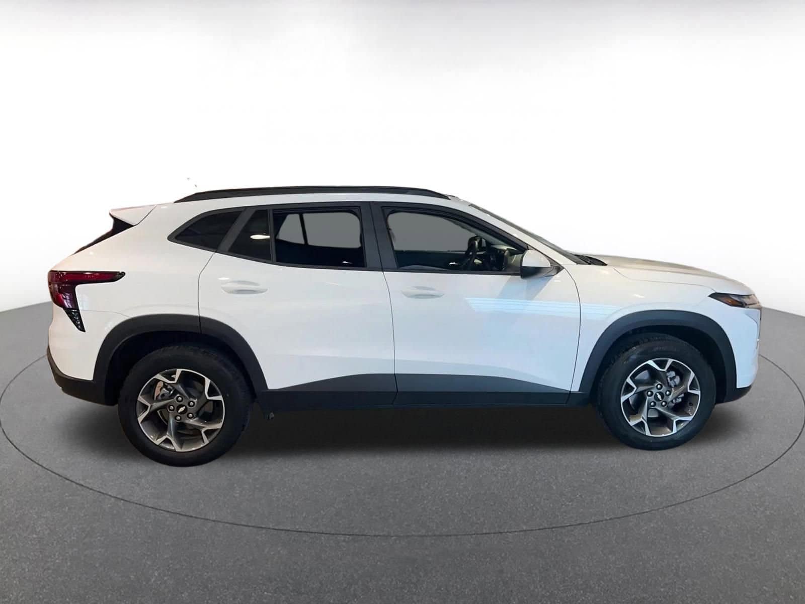 Thumbnail: 2025 Chevrolet Trax - 16