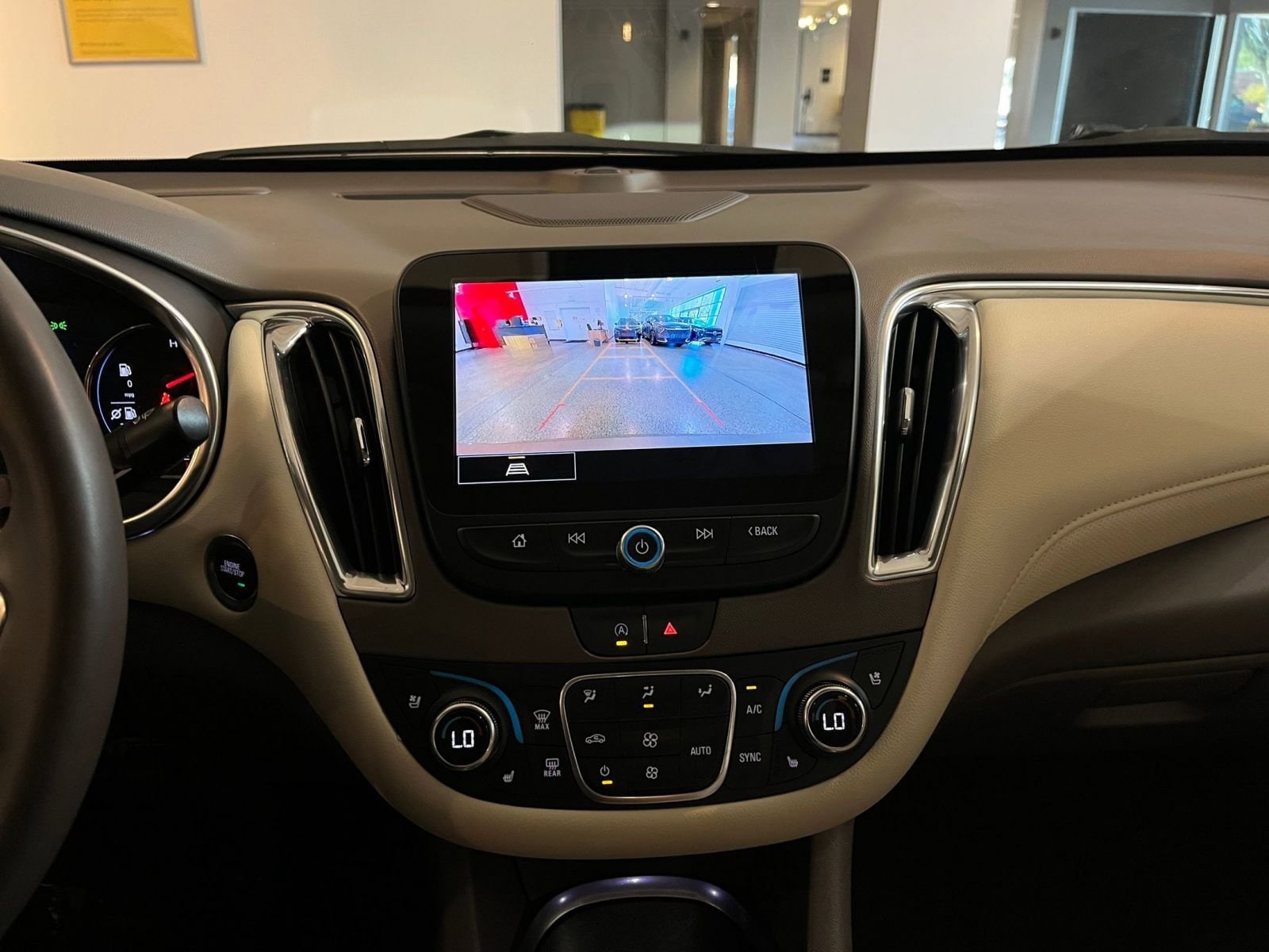 Thumbnail: 2024 Chevrolet Malibu - 17