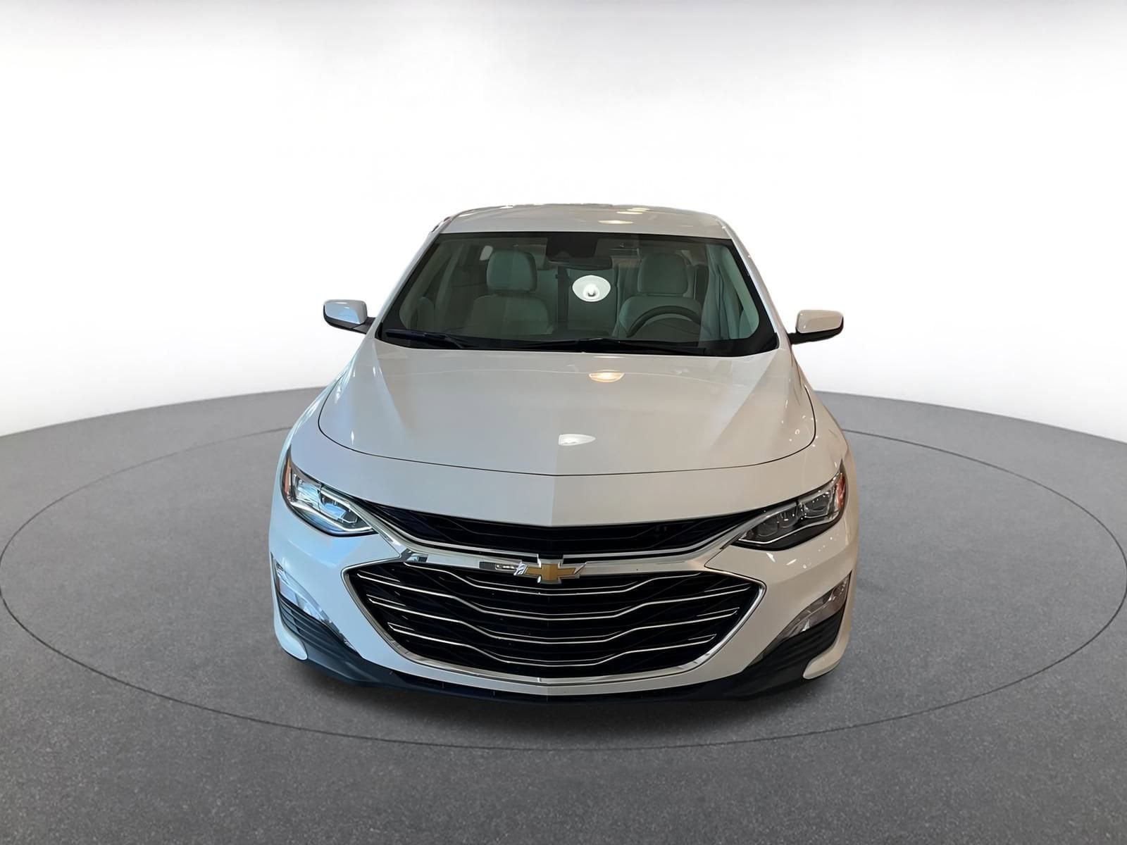Thumbnail: 2024 Chevrolet Malibu - 4