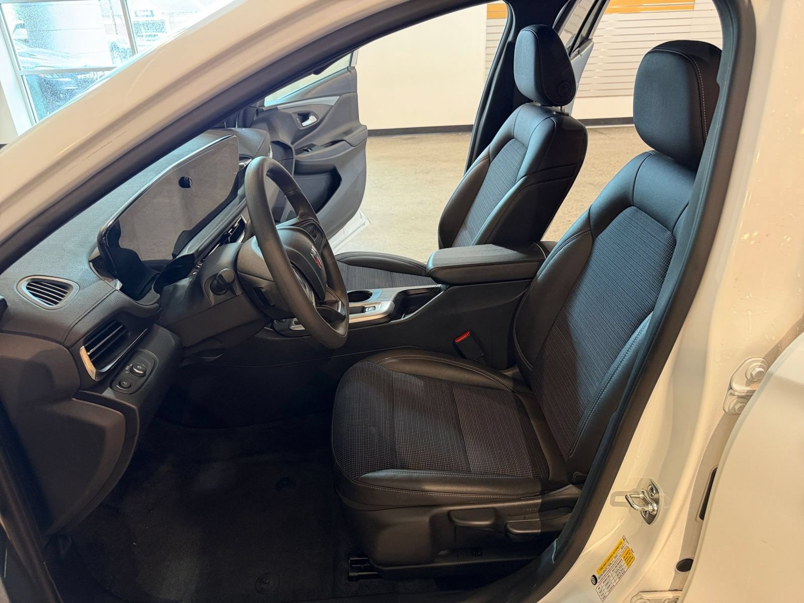Thumbnail: 2025 Buick Envista - 21