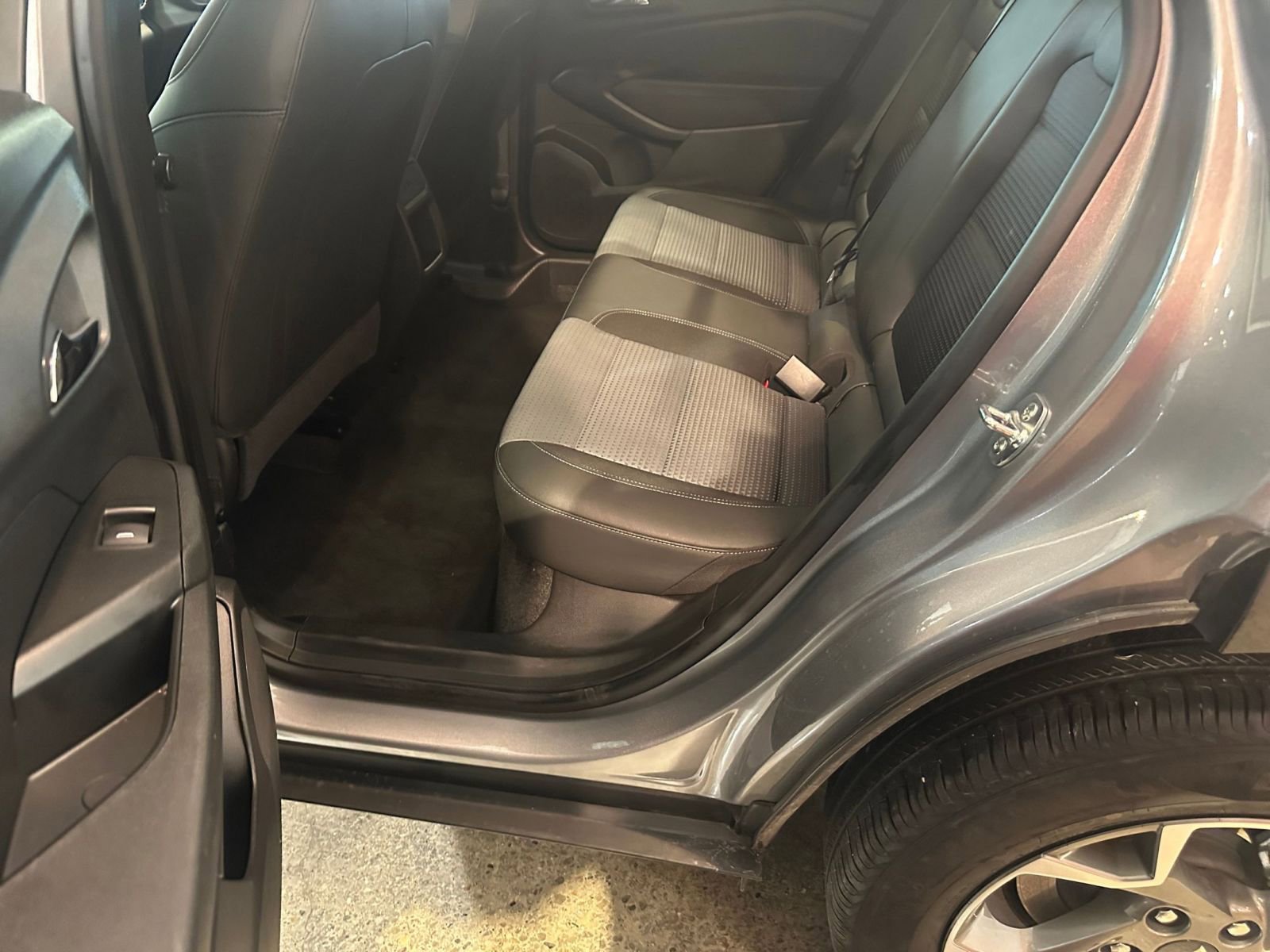 Thumbnail: 2025 Chevrolet Trax - 25