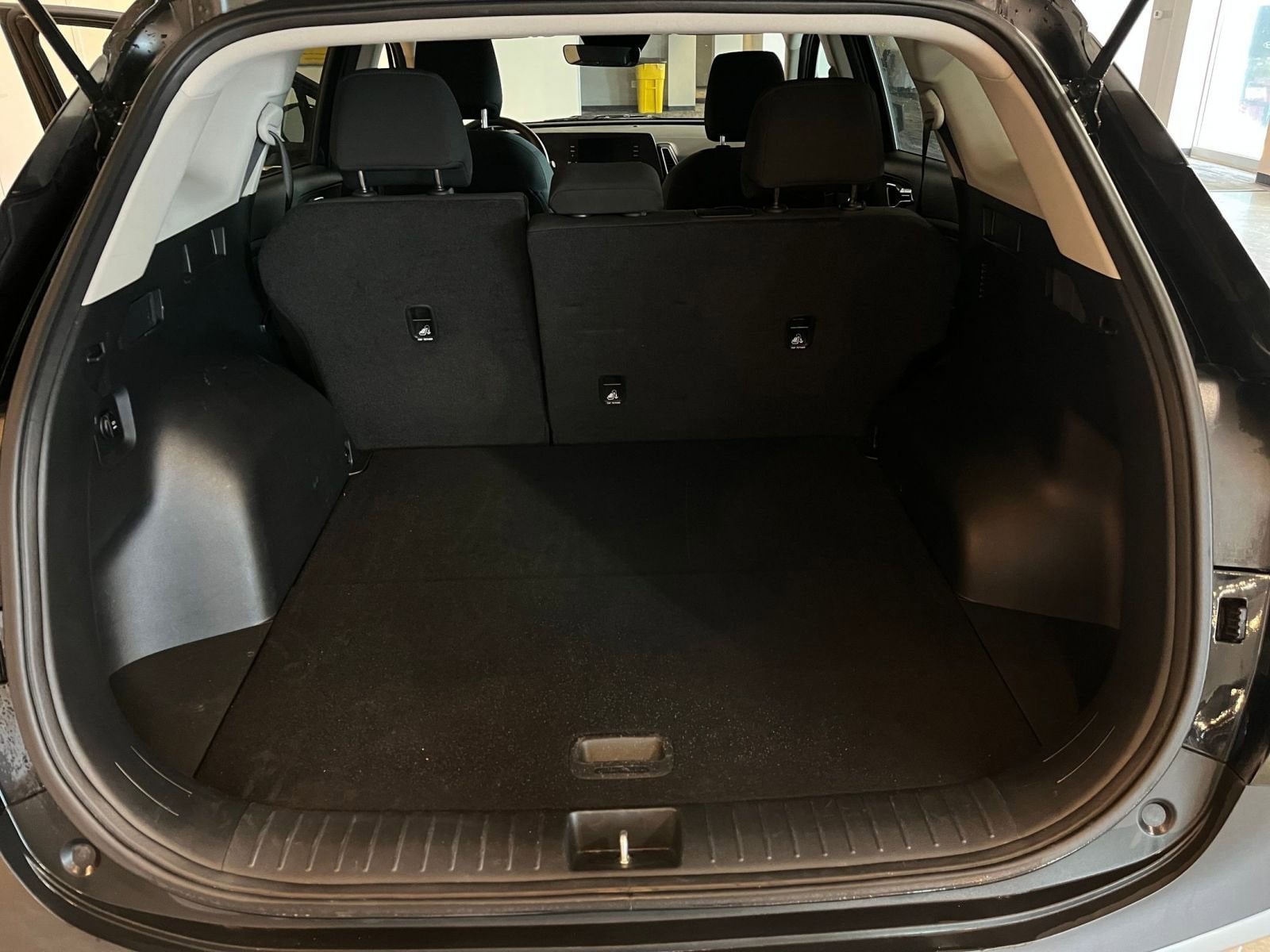 Thumbnail: 2025 Kia Sportage - 31