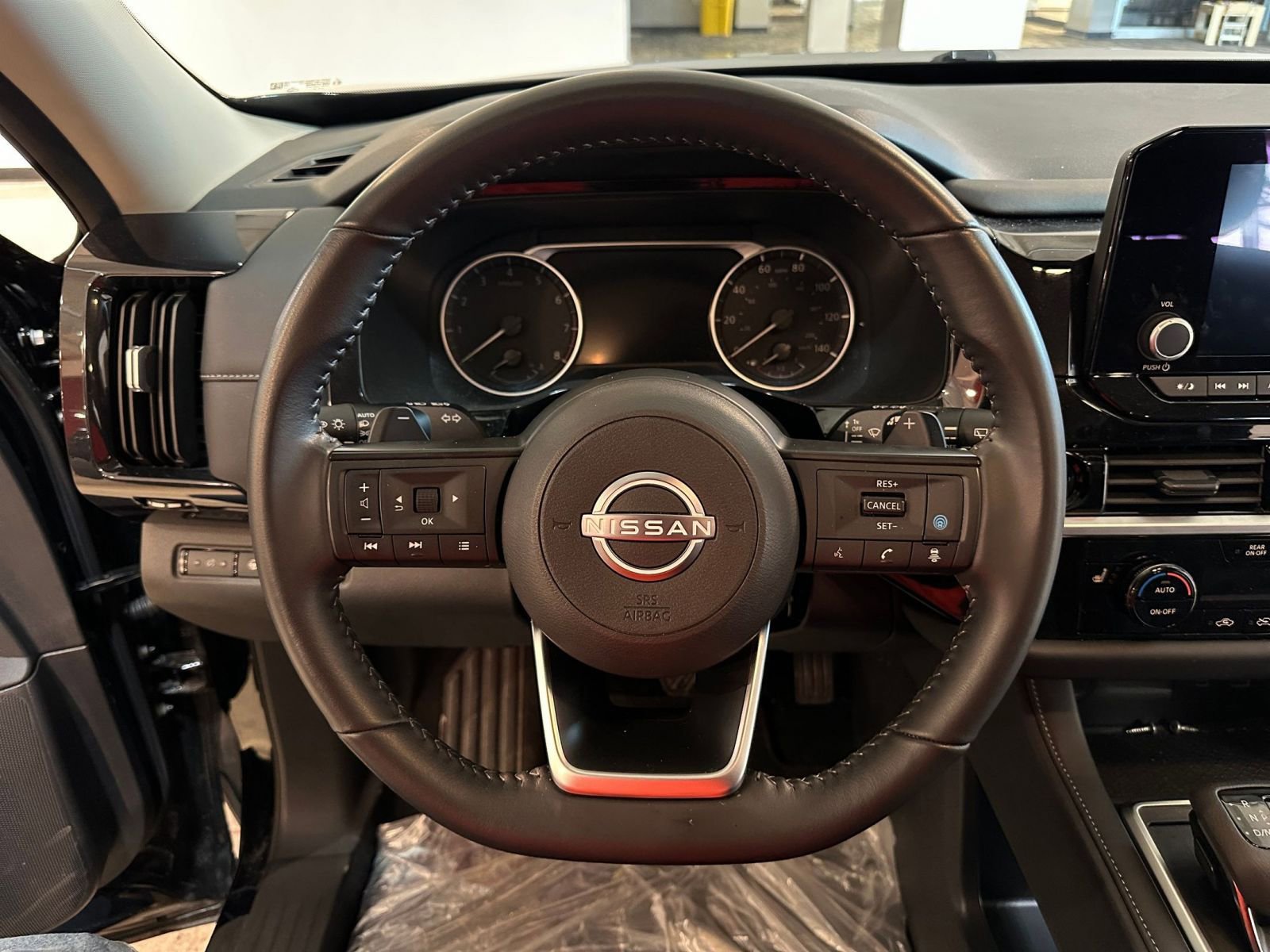 Thumbnail: 2025 Nissan Pathfinder - 29