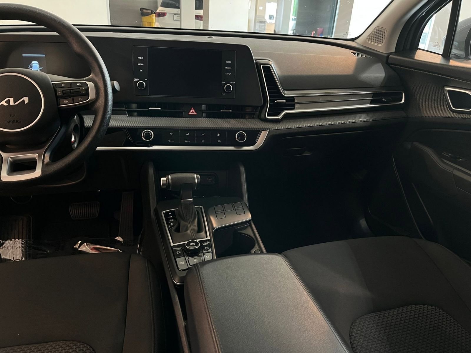 Thumbnail: 2025 Kia Sportage - 35