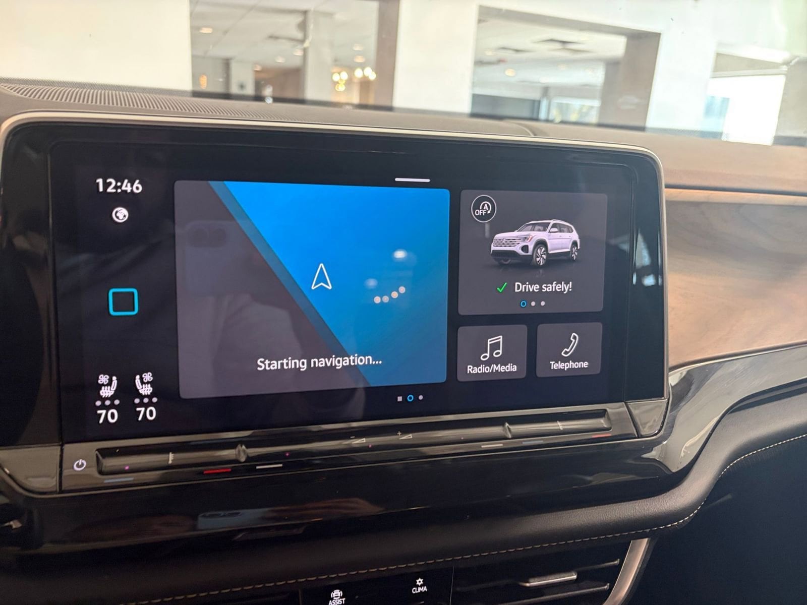 Thumbnail: 2025 Volkswagen Atlas - 21