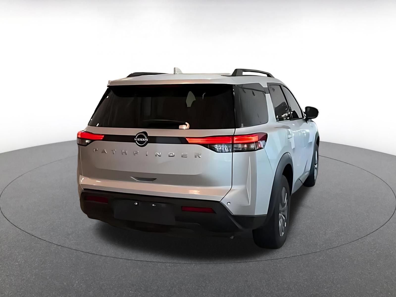 Thumbnail: 2025 Nissan Pathfinder - 15