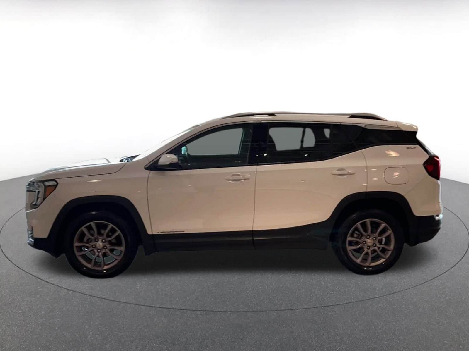Thumbnail: 2024 GMC Terrain - 9