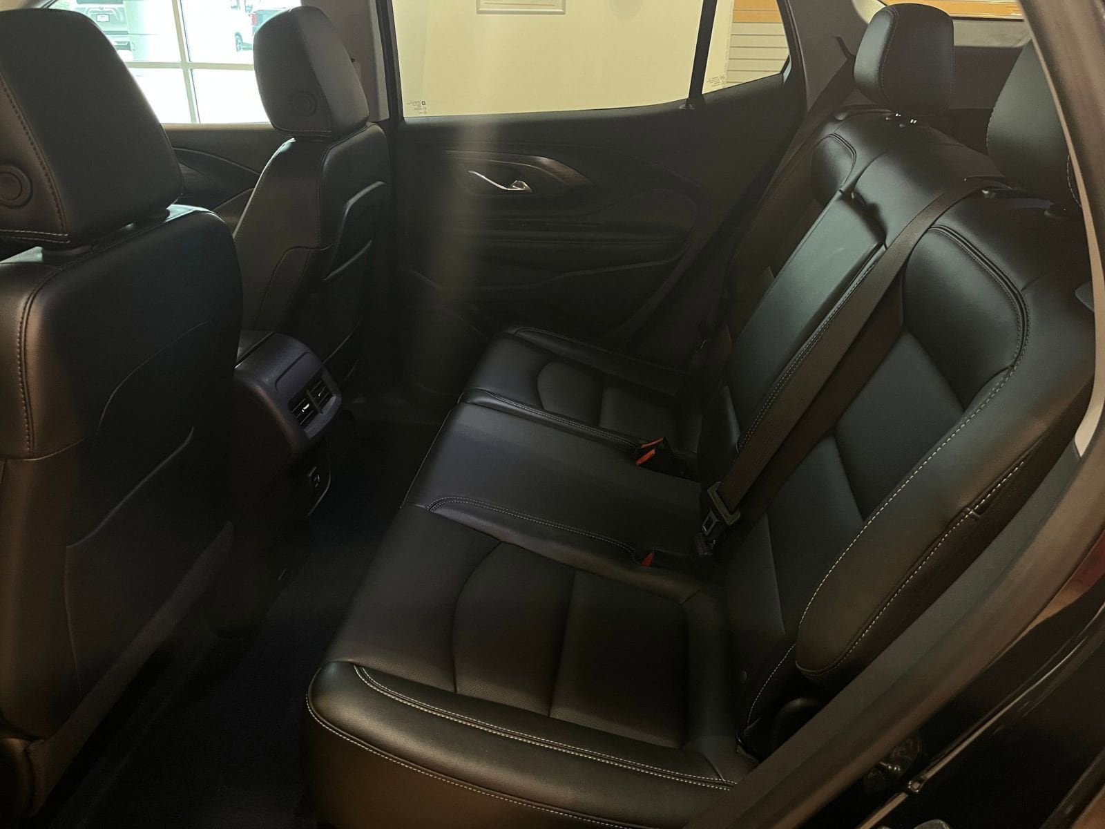 Thumbnail: 2024 GMC Terrain - 25