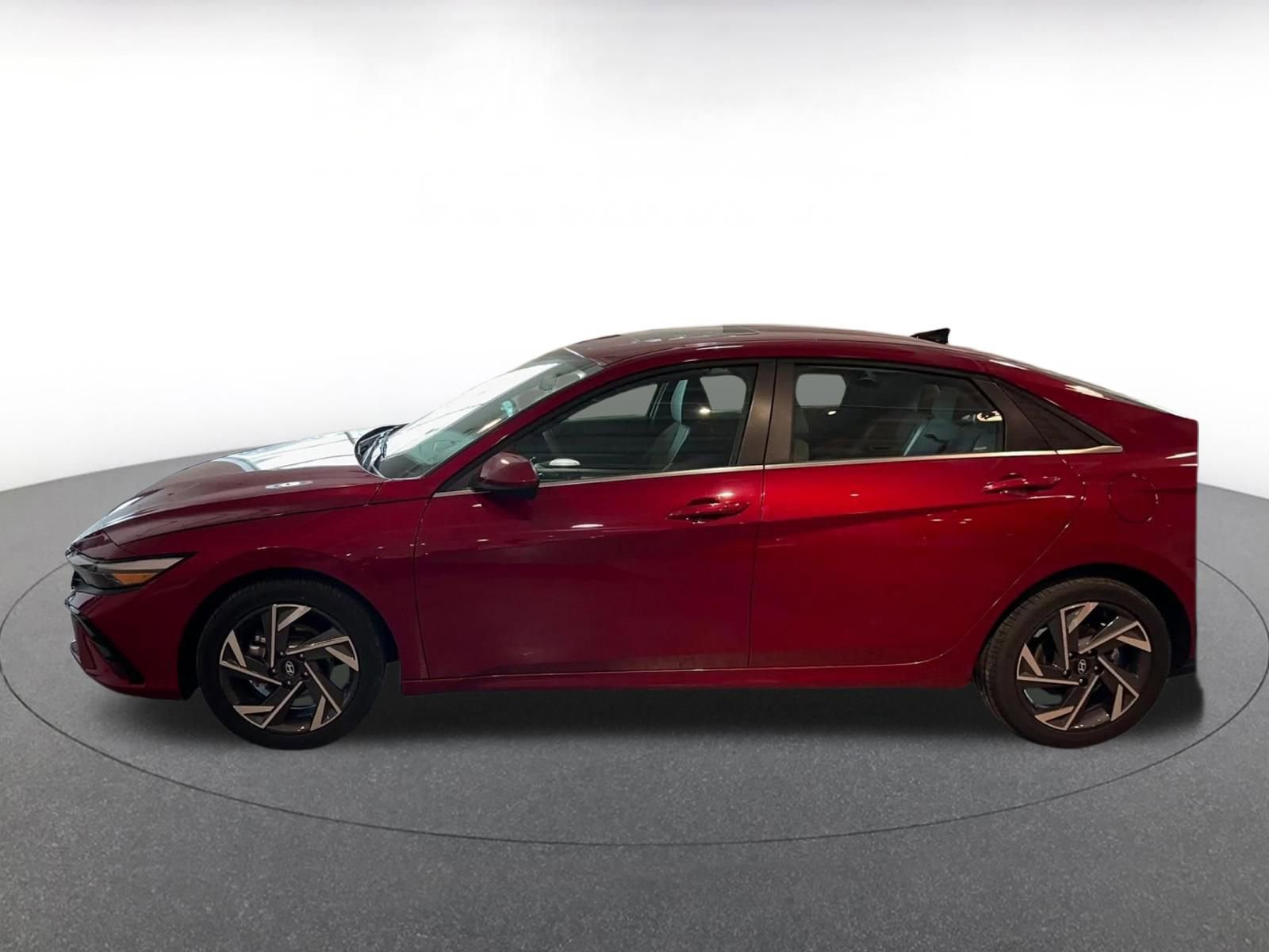 Thumbnail: 2025 Hyundai Elantra - 9