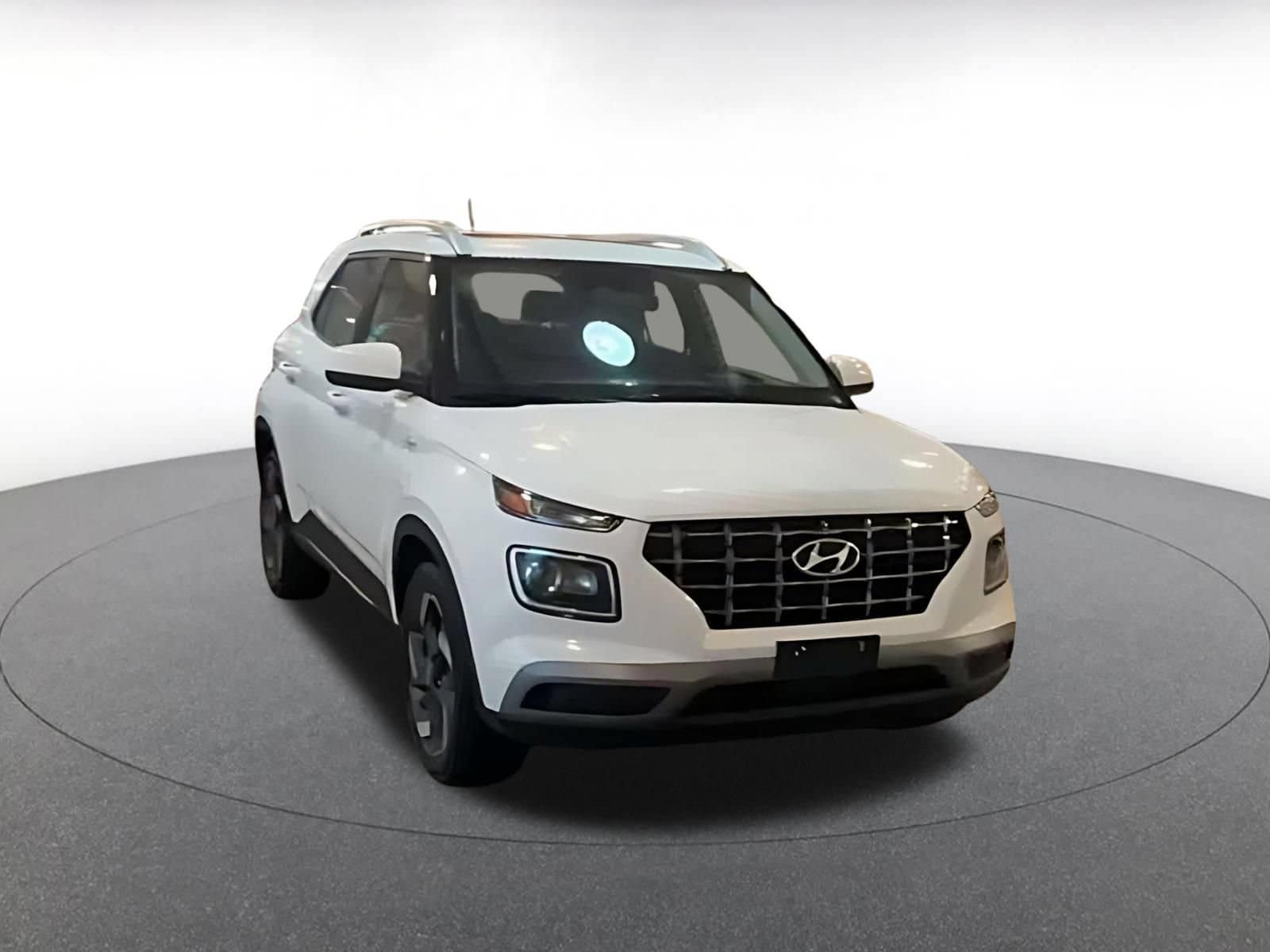 Thumbnail: 2026 Hyundai Venue - 3