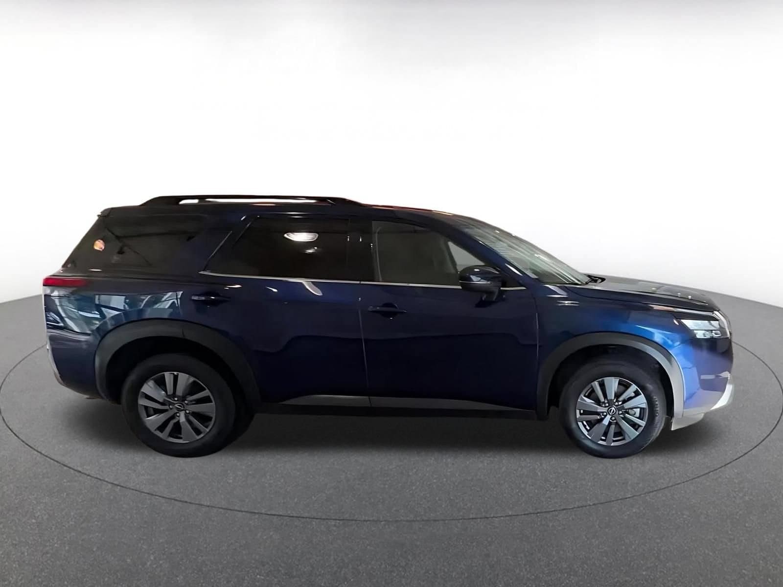 Thumbnail: 2025 Nissan Pathfinder - 13